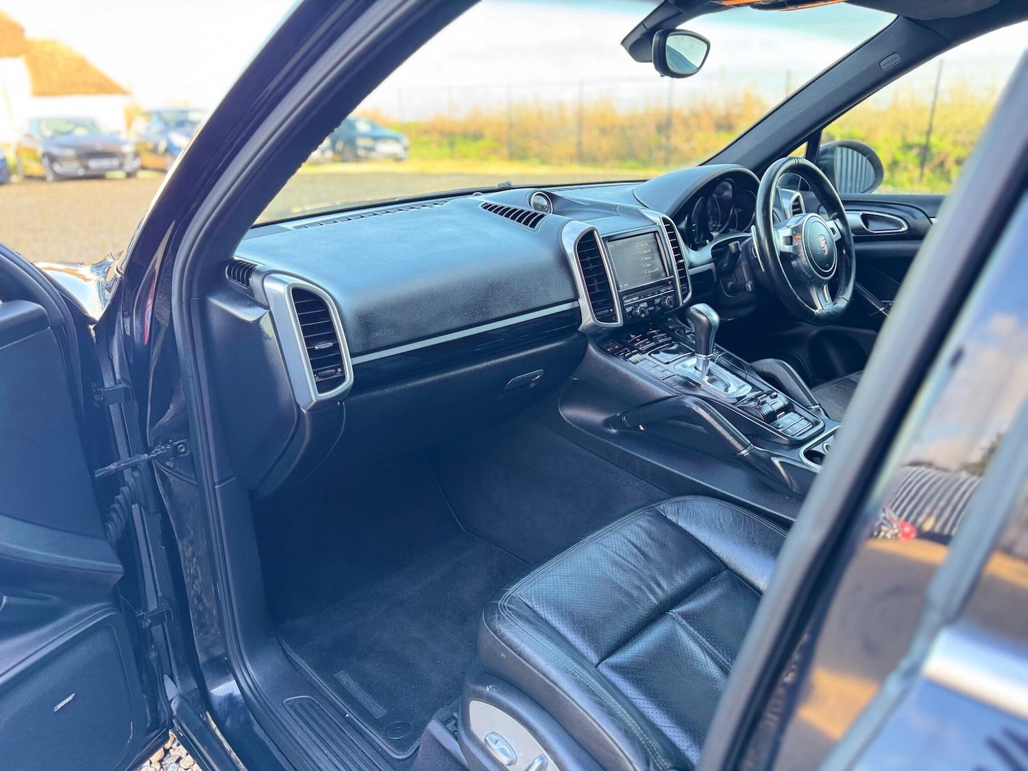 Used Porsche Cayenne 2010 for sale - 77237581: Photo 33