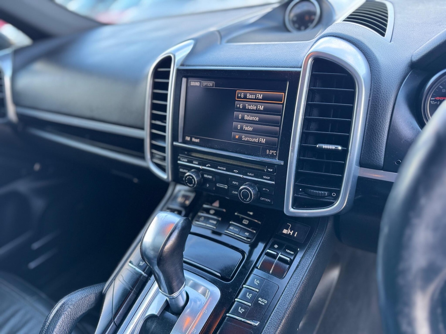 Used Porsche Cayenne 2010 for sale - 77237581: Photo 36