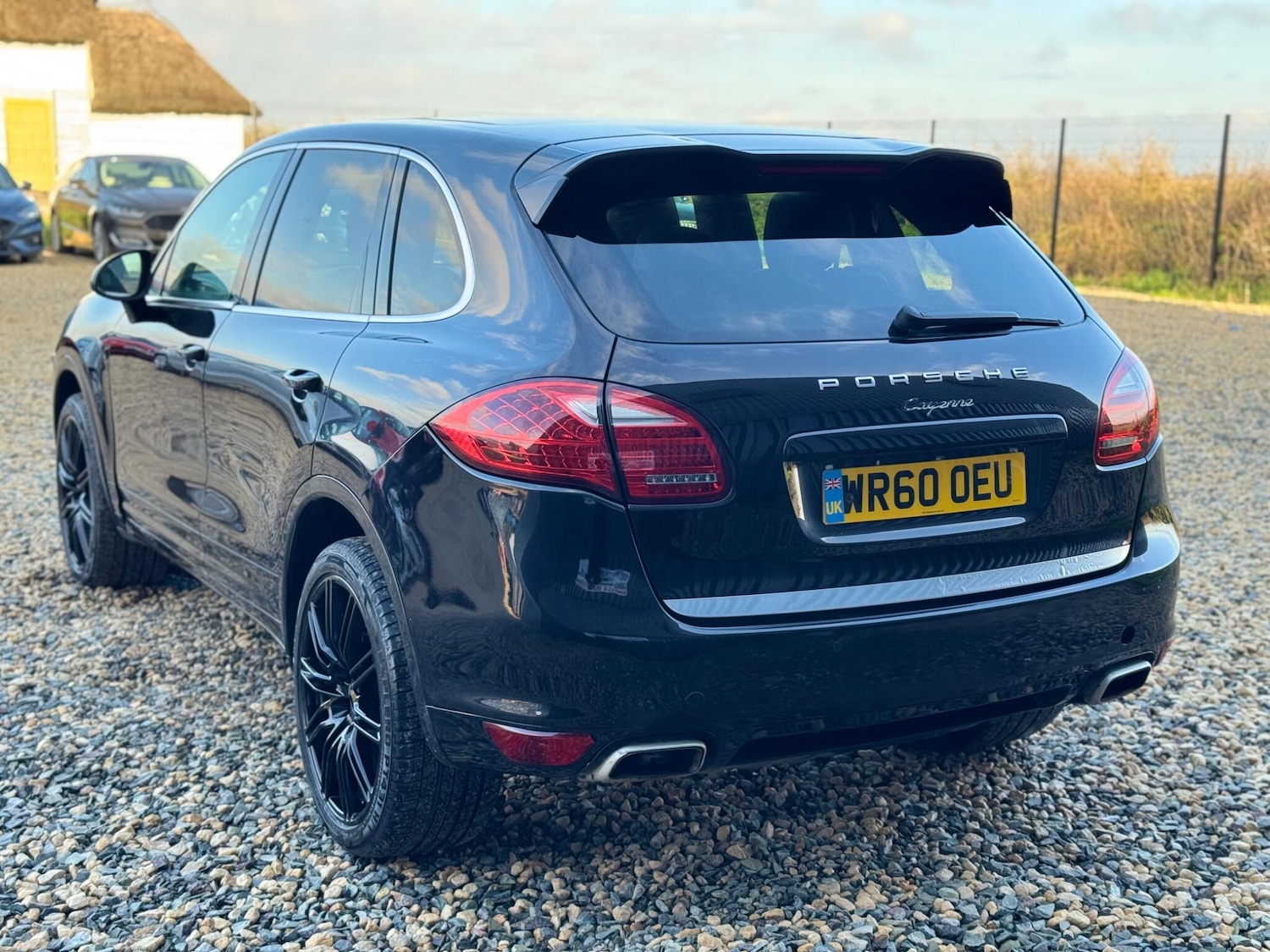 Used Porsche Cayenne 2010 for sale - 77237581: Photo 4