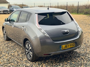 Used Nissan Leaf 2017 for sale - 77215915: Photo