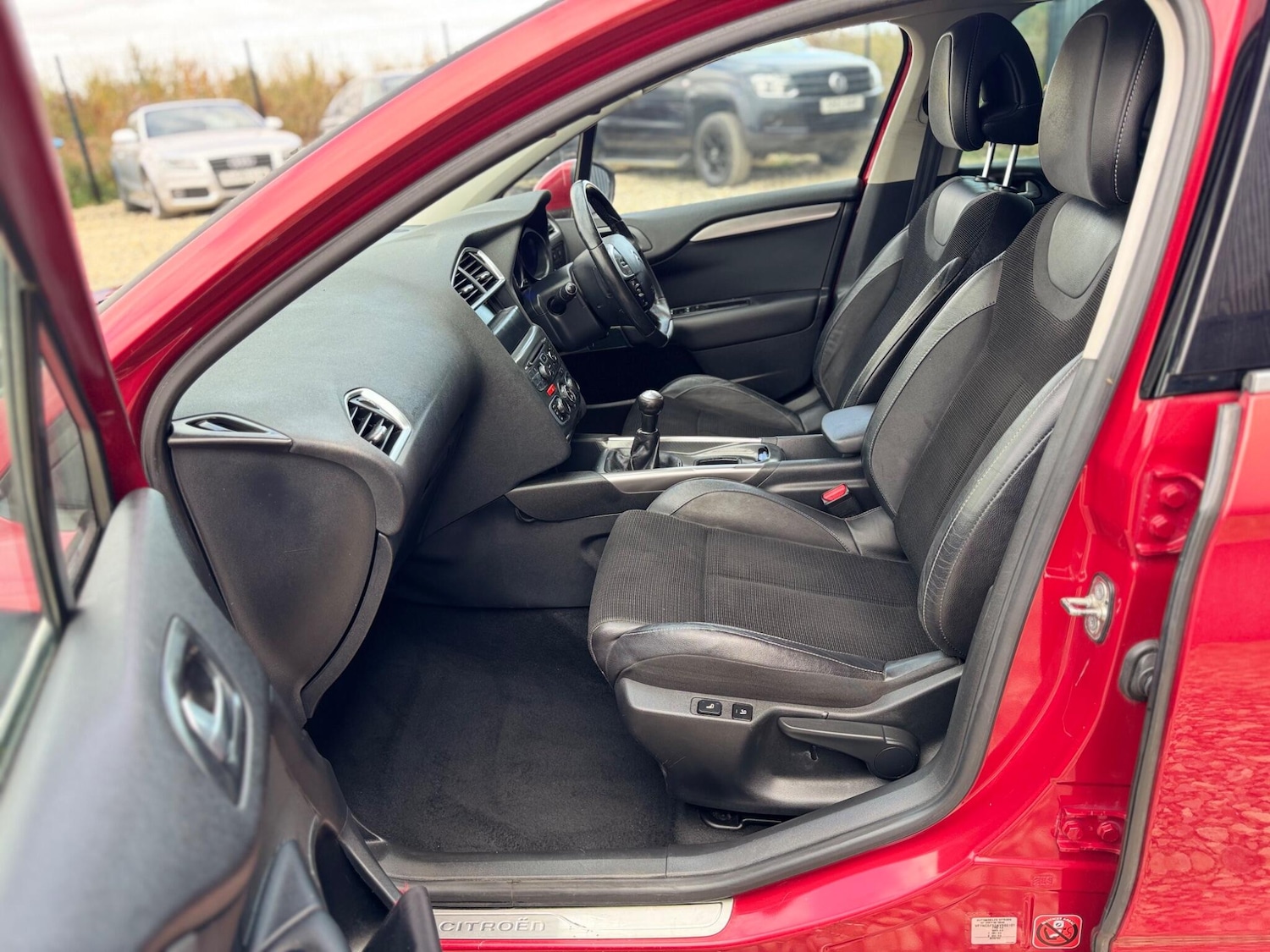 Used Citroen C4 2011 for sale - 76607952: Photo 14