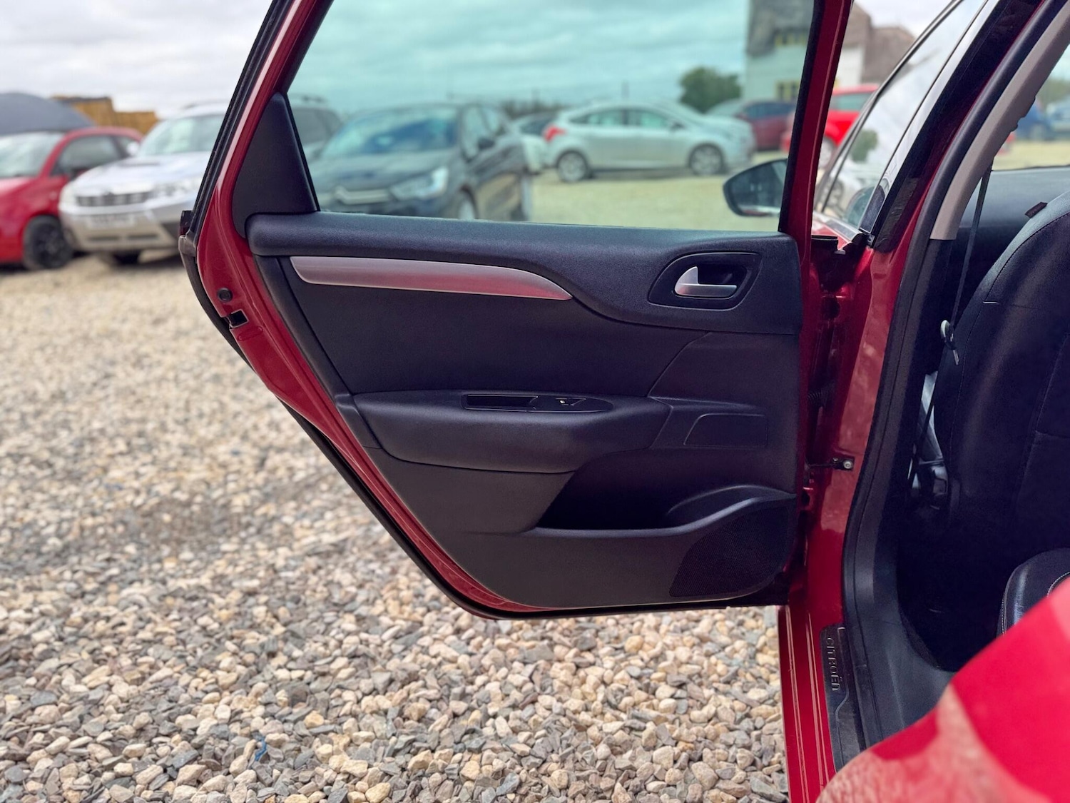 Used Citroen C4 2011 for sale - 76607952: Photo 17