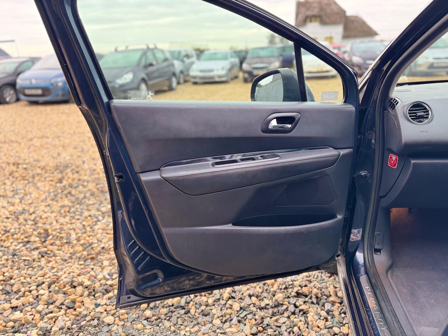 Used Peugeot 3008 2014 for sale - 76887401: Photo 20