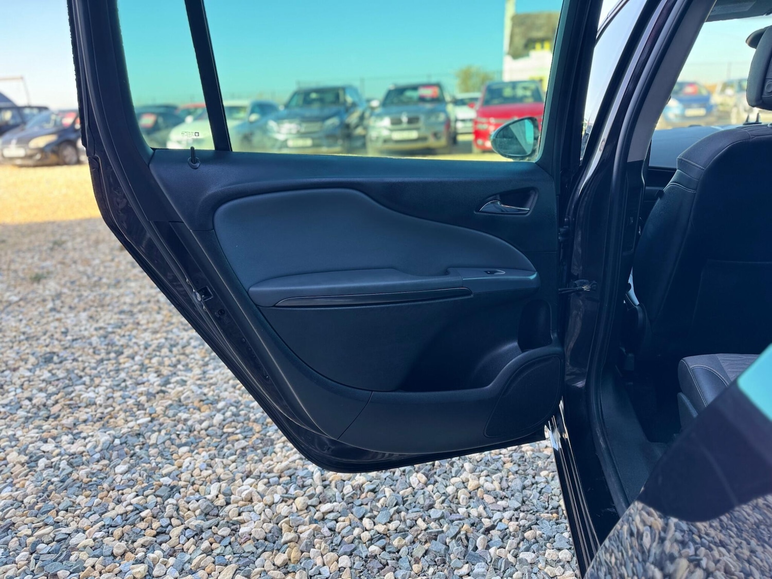 Used Vauxhall Zafira 2014 for sale - 77924897: Photo 24