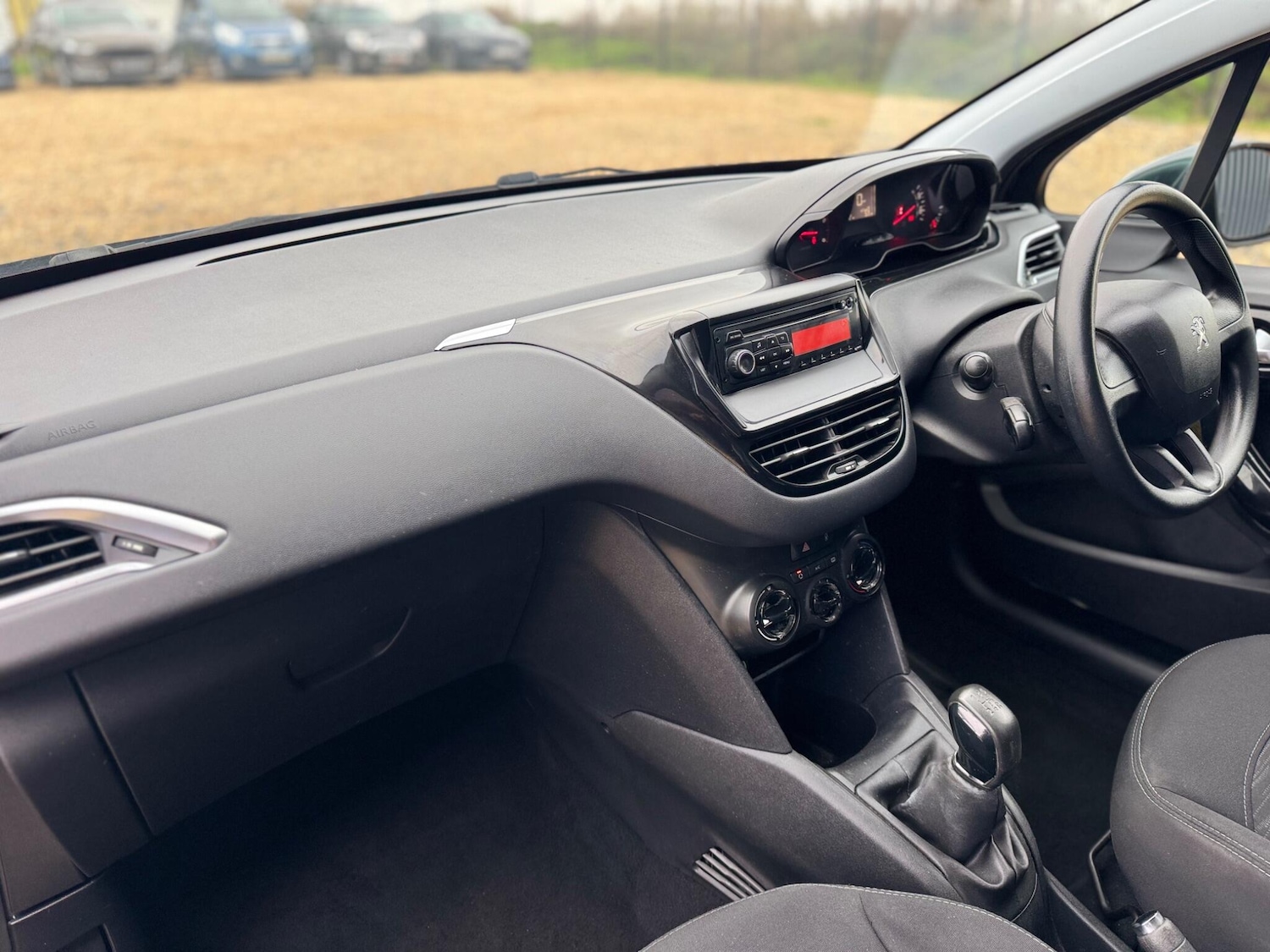 Used Peugeot 208 2021 for sale - 77230312: Photo 11