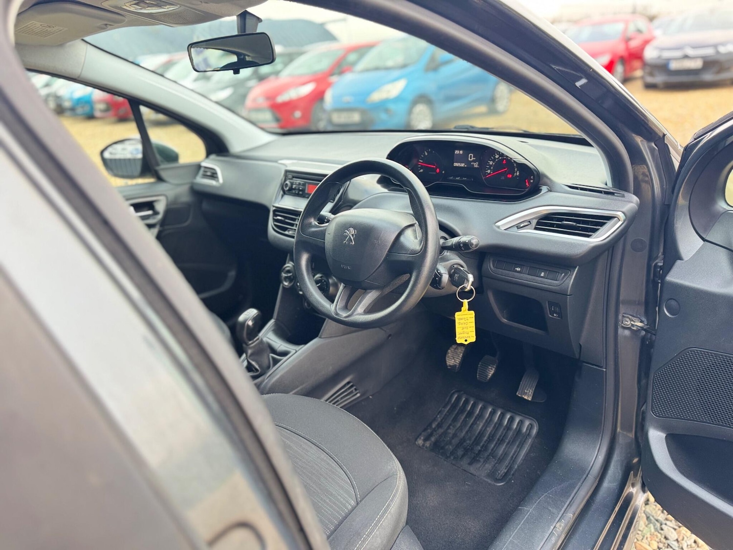 Used Peugeot 208 2021 for sale - 77230312: Photo 33