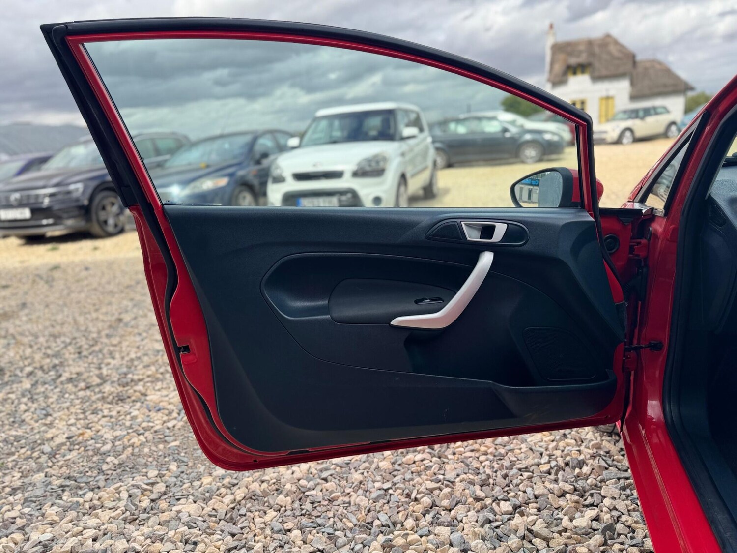 Used Ford Fiesta 2012 for sale - 76607483: Photo 13