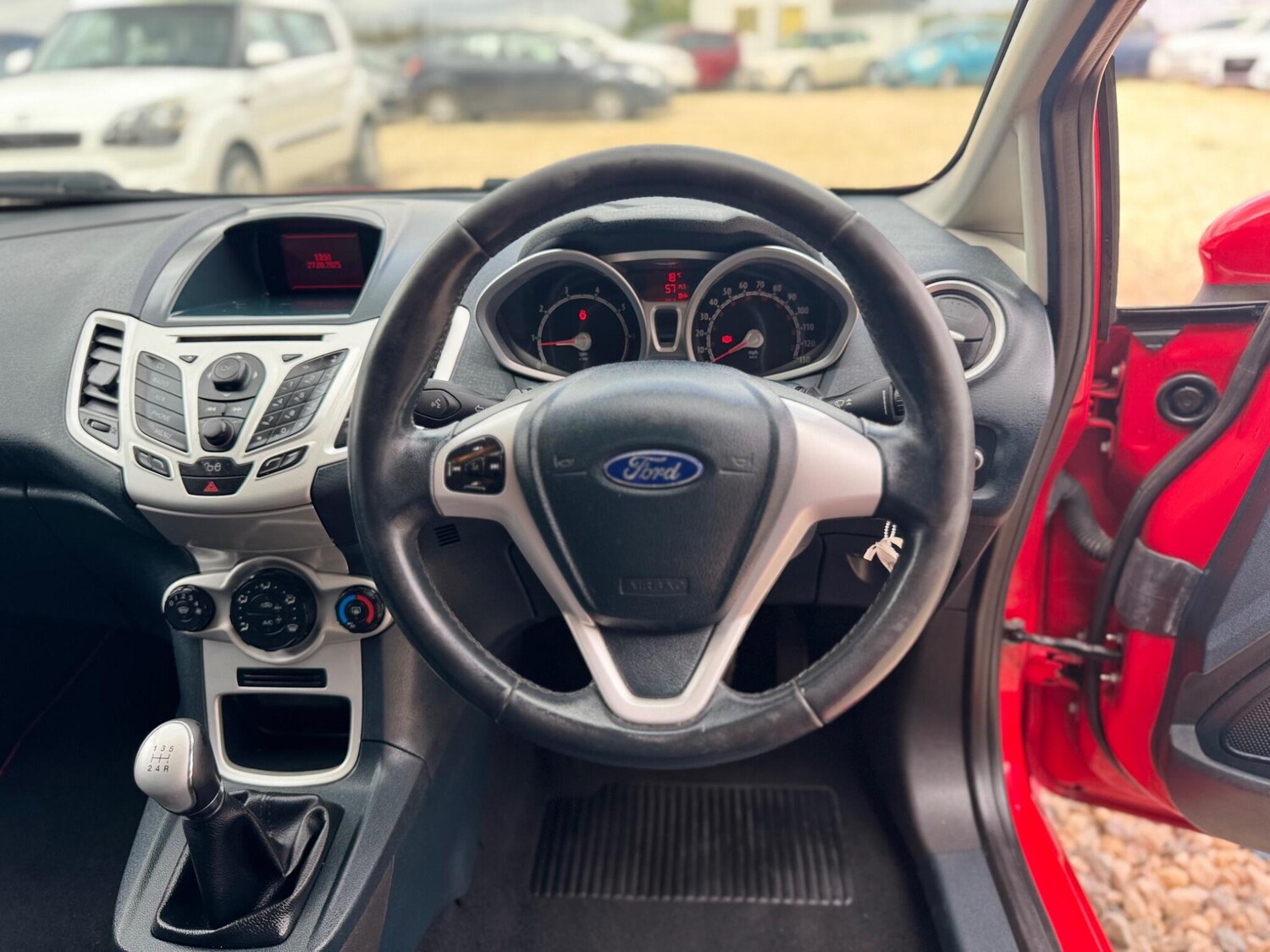 Used Ford Fiesta 2012 for sale - 76607483: Photo 24