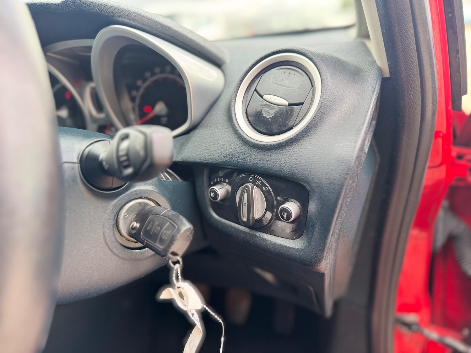 Used Ford Fiesta 2012 for sale - 76607483: Photo 26