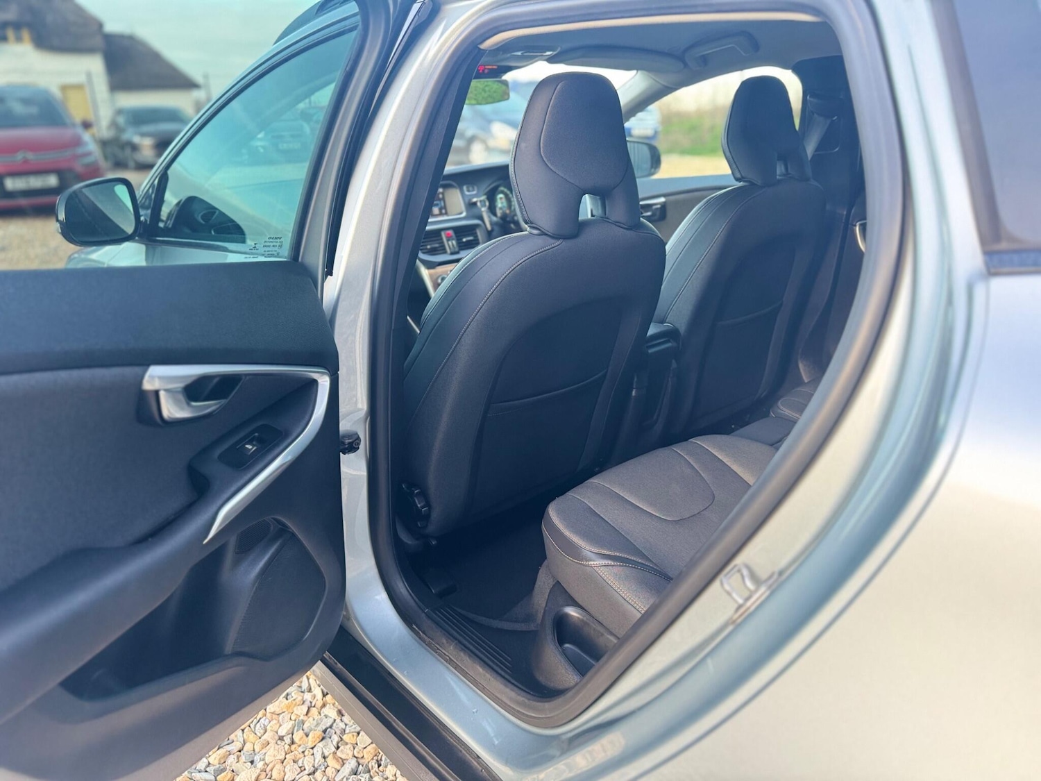 Used Volvo V40 Cross Country for sale - 78086897: Photo 14