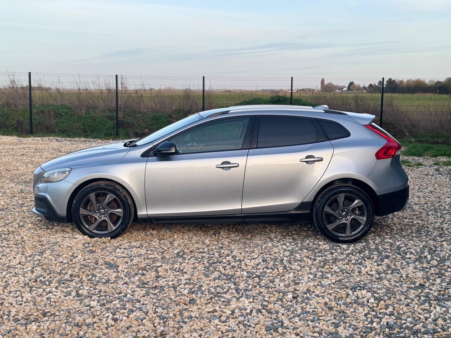 Used Volvo V40 Cross Country for sale - 78086897: Photo 8