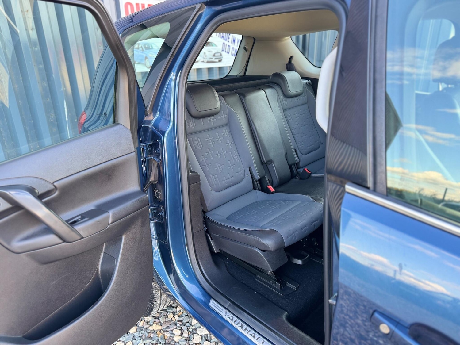 Used Vauxhall Meriva 2014 for sale - 76867019: Photo 21