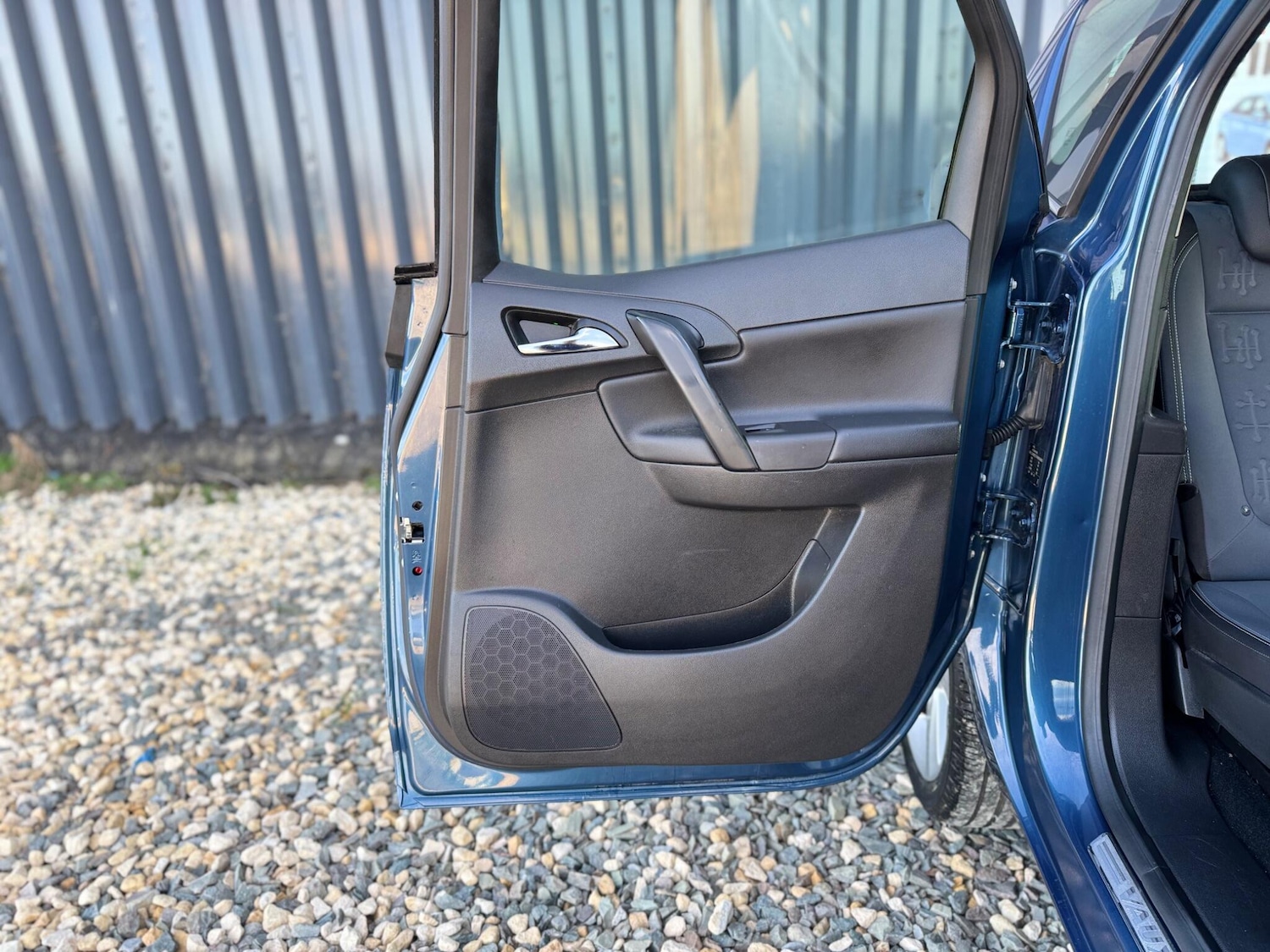 Used Vauxhall Meriva 2014 for sale - 76867019: Photo 22