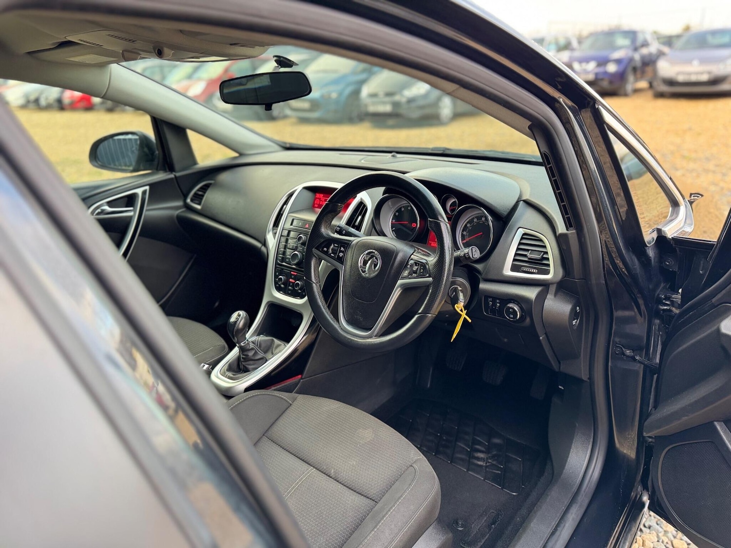 Used Vauxhall Astra 2012 for sale - 76867005: Photo 11