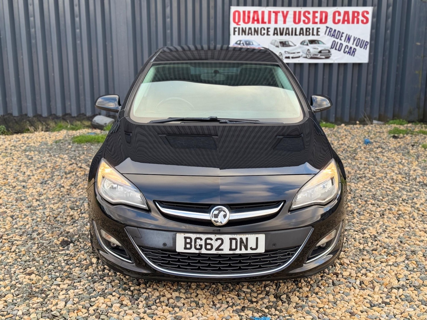 Used Vauxhall Astra 2012 for sale - 76867005: Photo 2