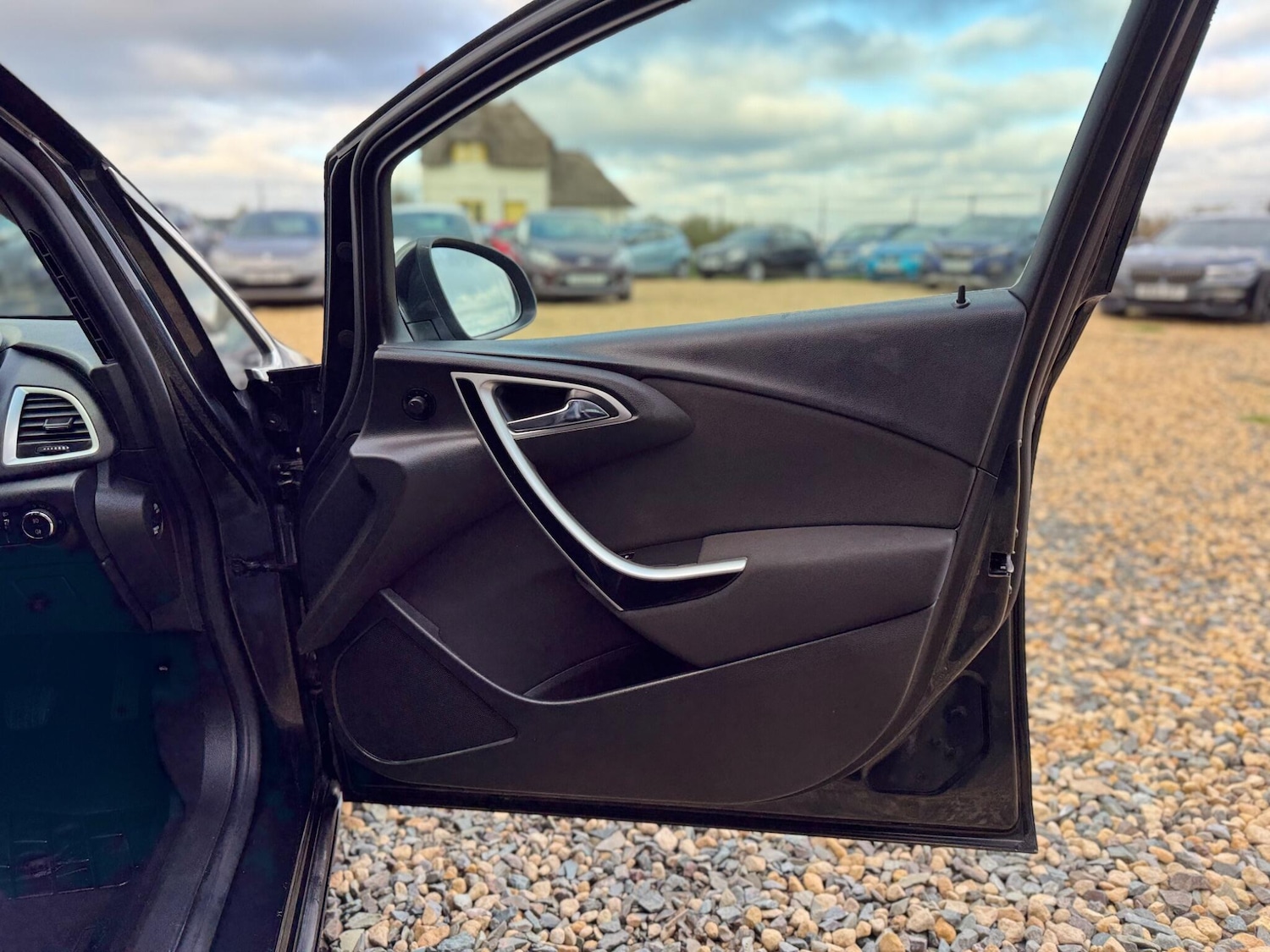 Used Vauxhall Astra 2012 for sale - 76867005: Photo 24