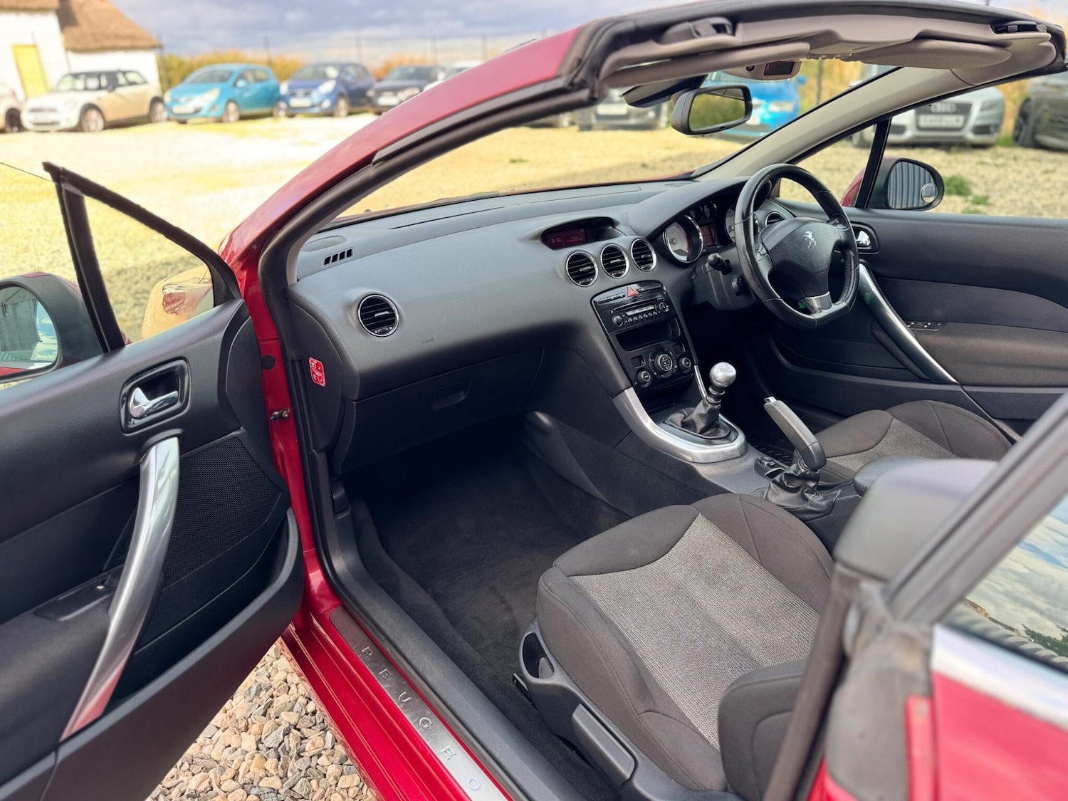 Used Peugeot 308 CC 2010 for sale - 76867031: Photo 15