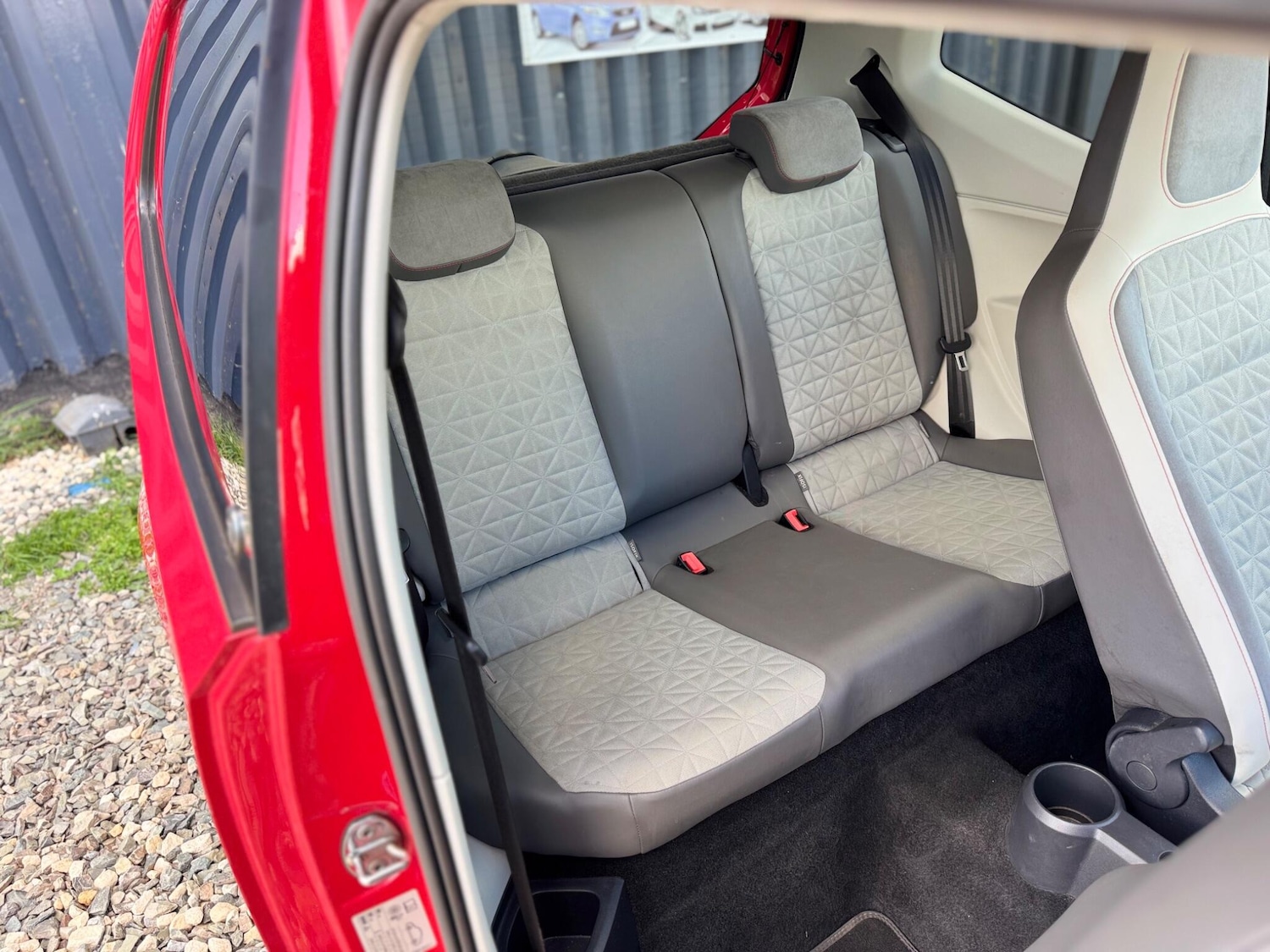 Used Volkswagen up! 2016 for sale - 76607303: Photo 27