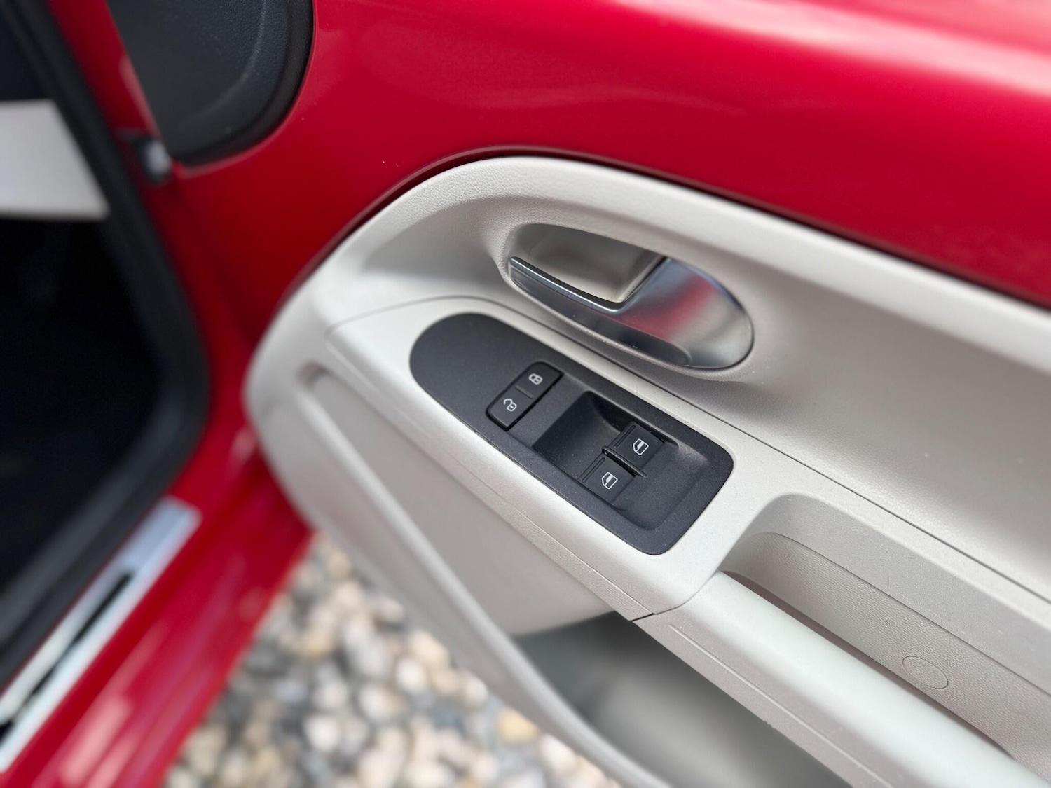 Used Volkswagen up! 2016 for sale - 76607303: Photo 29