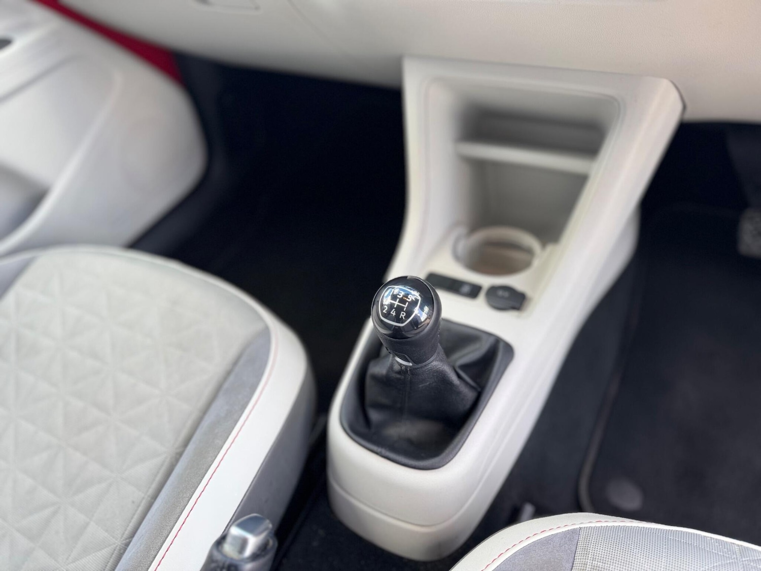 Used Volkswagen up! 2016 for sale - 76607303: Photo 30