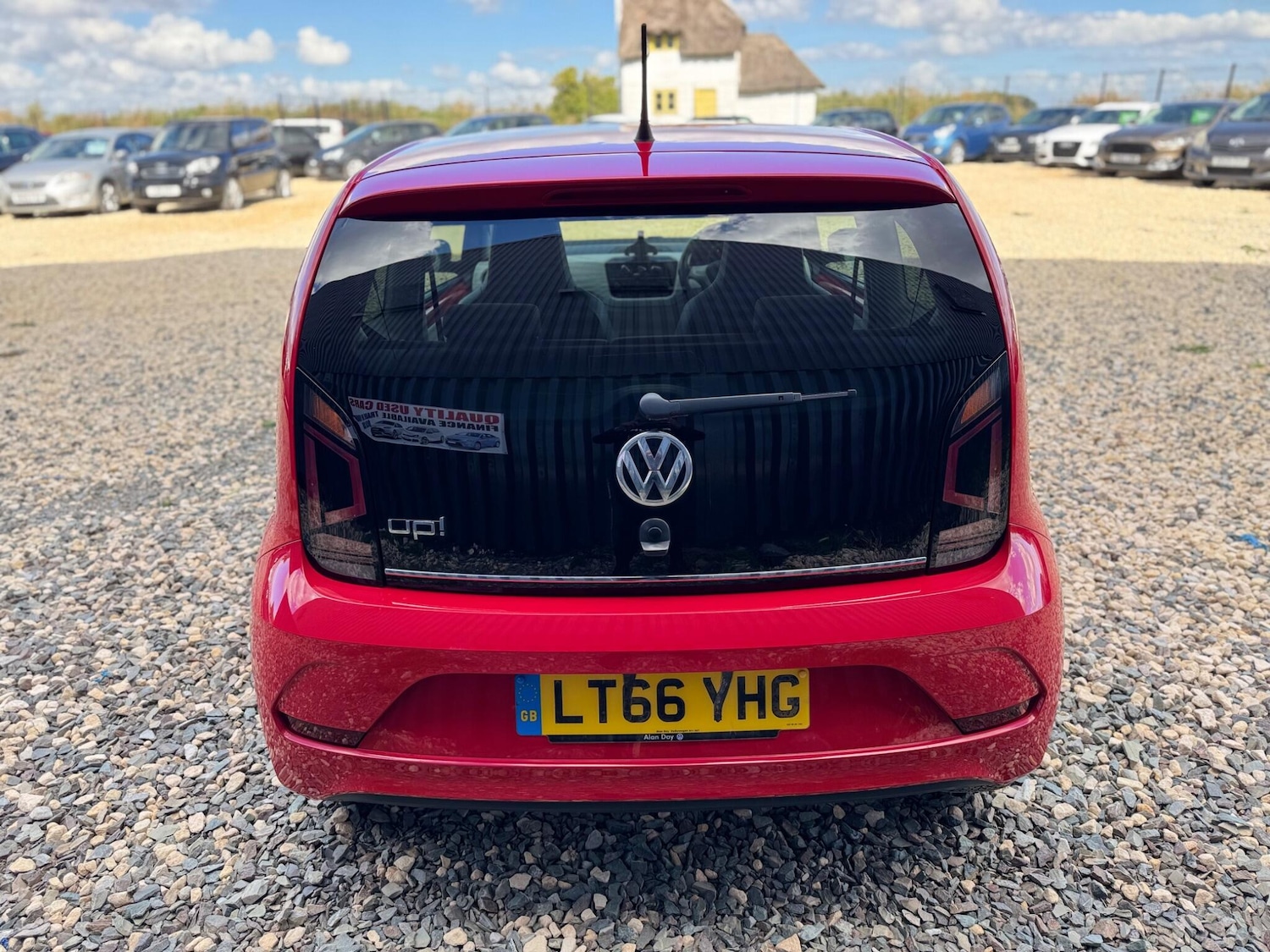 Used Volkswagen up! 2016 for sale - 76607303: Photo 8