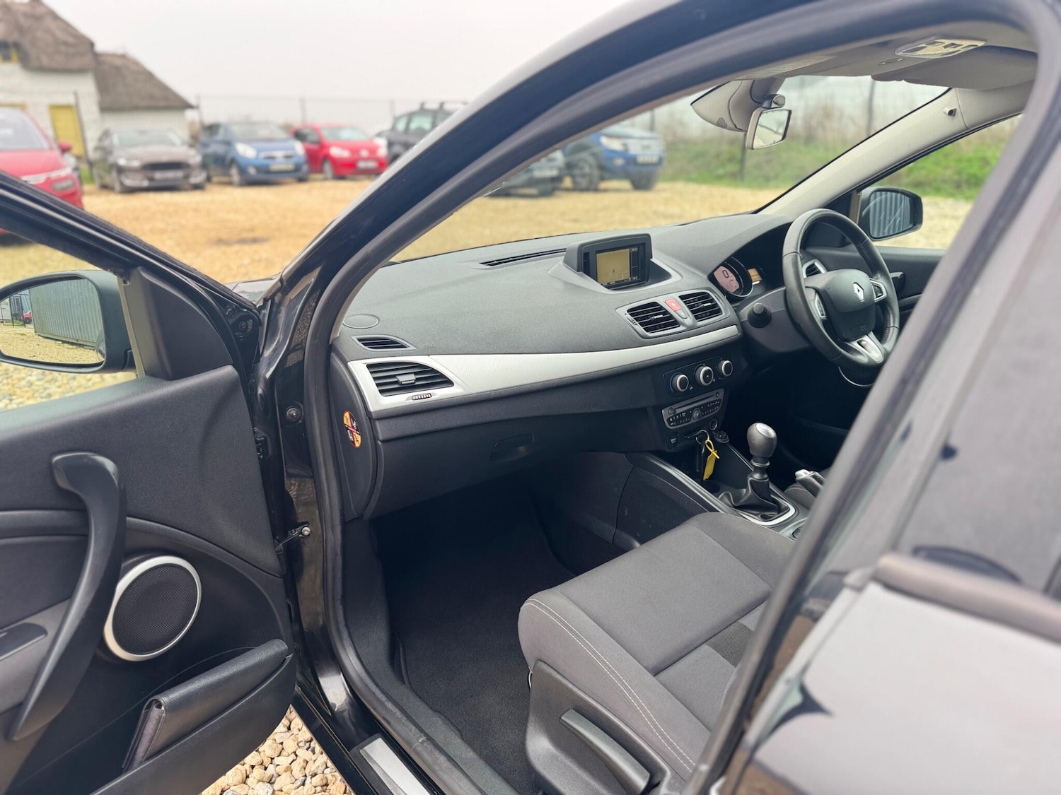 Used Renault Megane 2011 for sale - 77768814: Photo 11