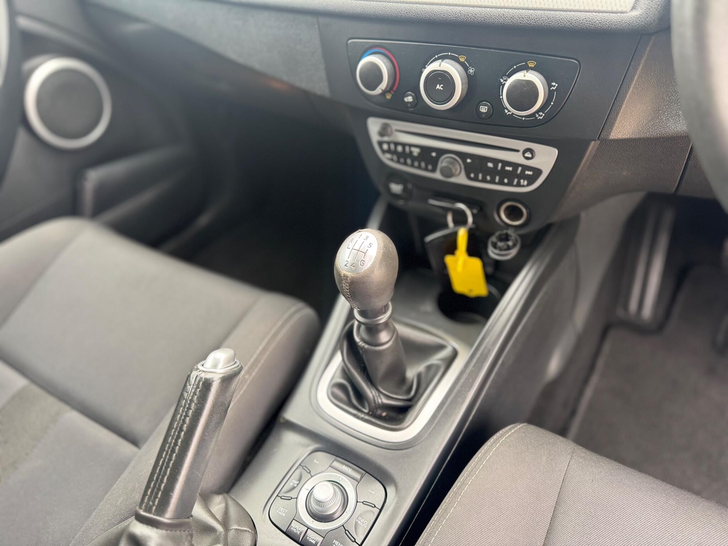 Used Renault Megane 2011 for sale - 77768814: Photo 13