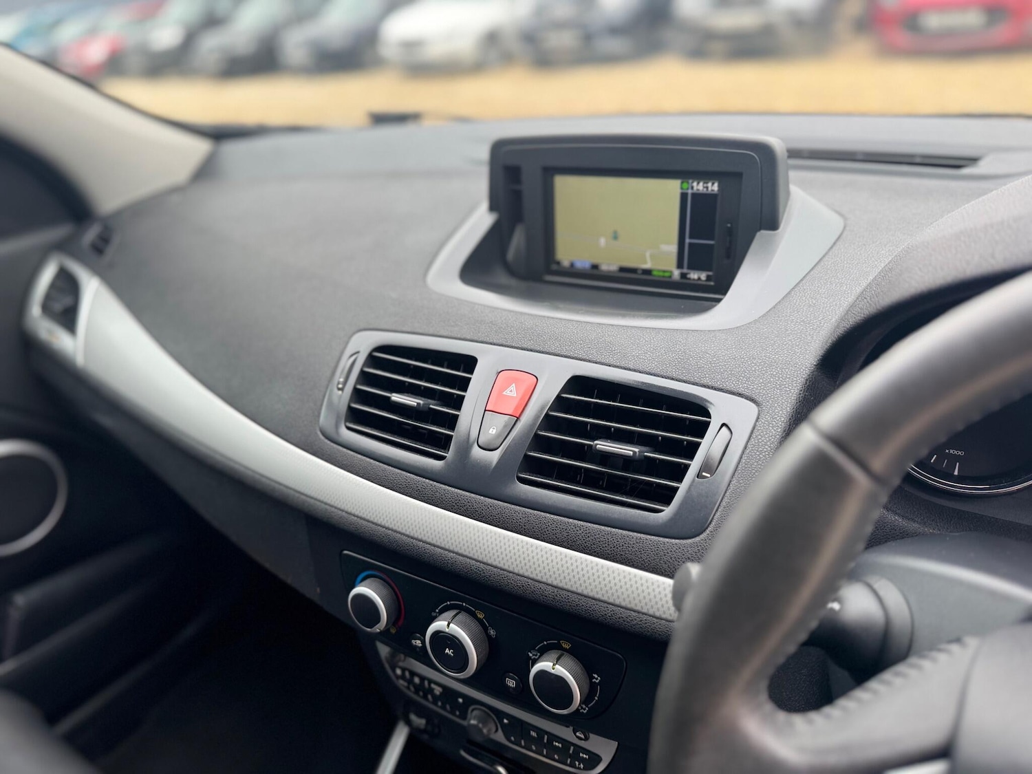 Used Renault Megane 2011 for sale - 77768814: Photo 33