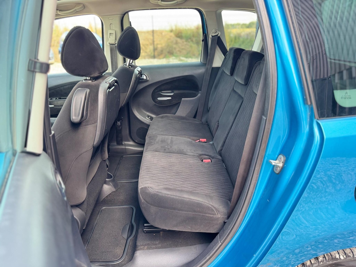 Used Citroen C3 Picasso 2009 for sale - 76607951: Photo 19