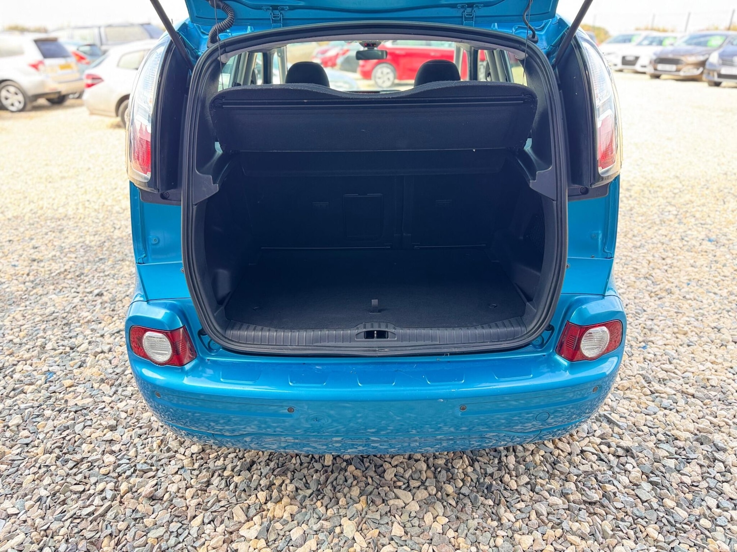 Used Citroen C3 Picasso 2009 for sale - 76607951: Photo 24