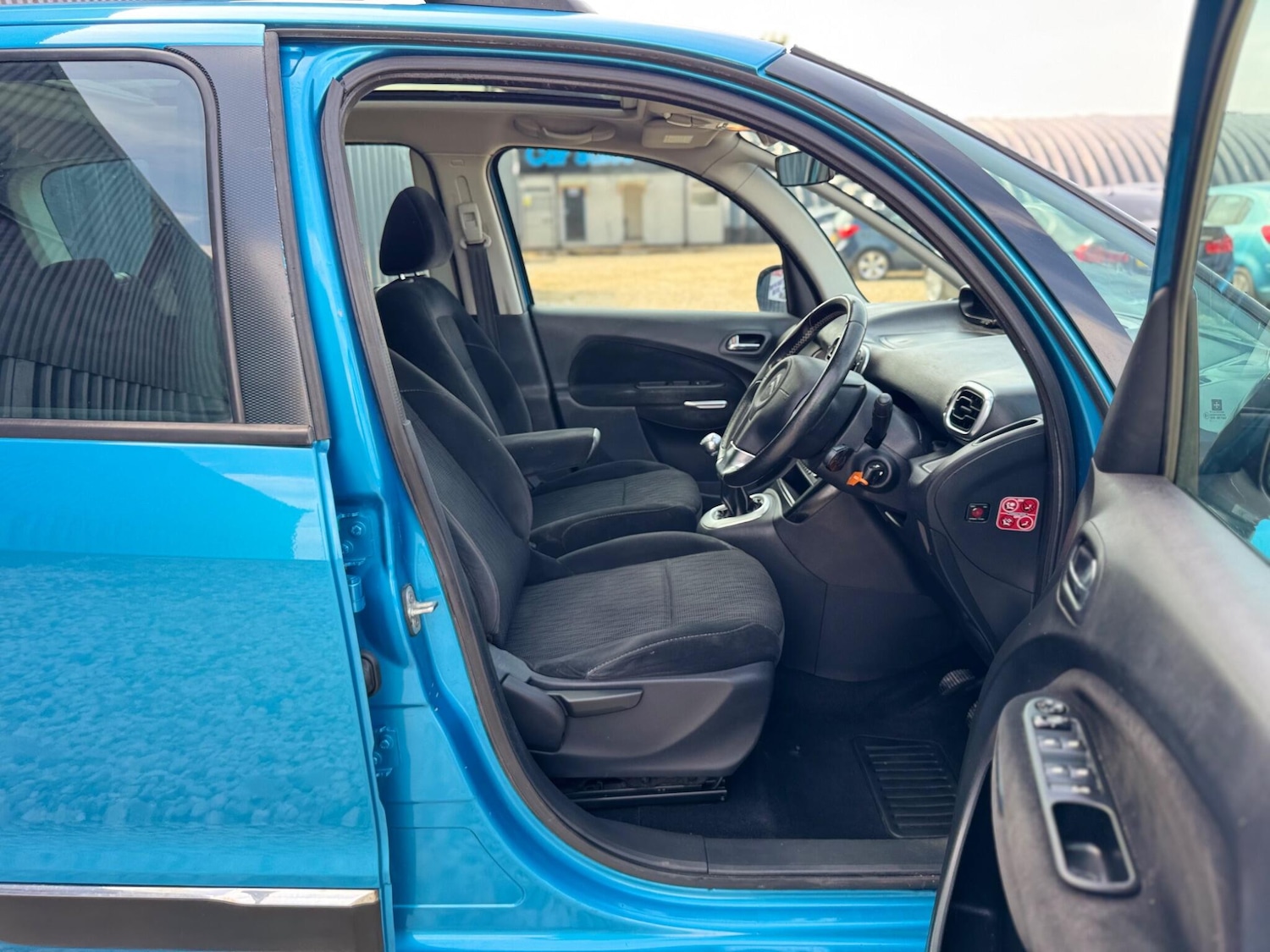 Used Citroen C3 Picasso 2009 for sale - 76607951: Photo 29