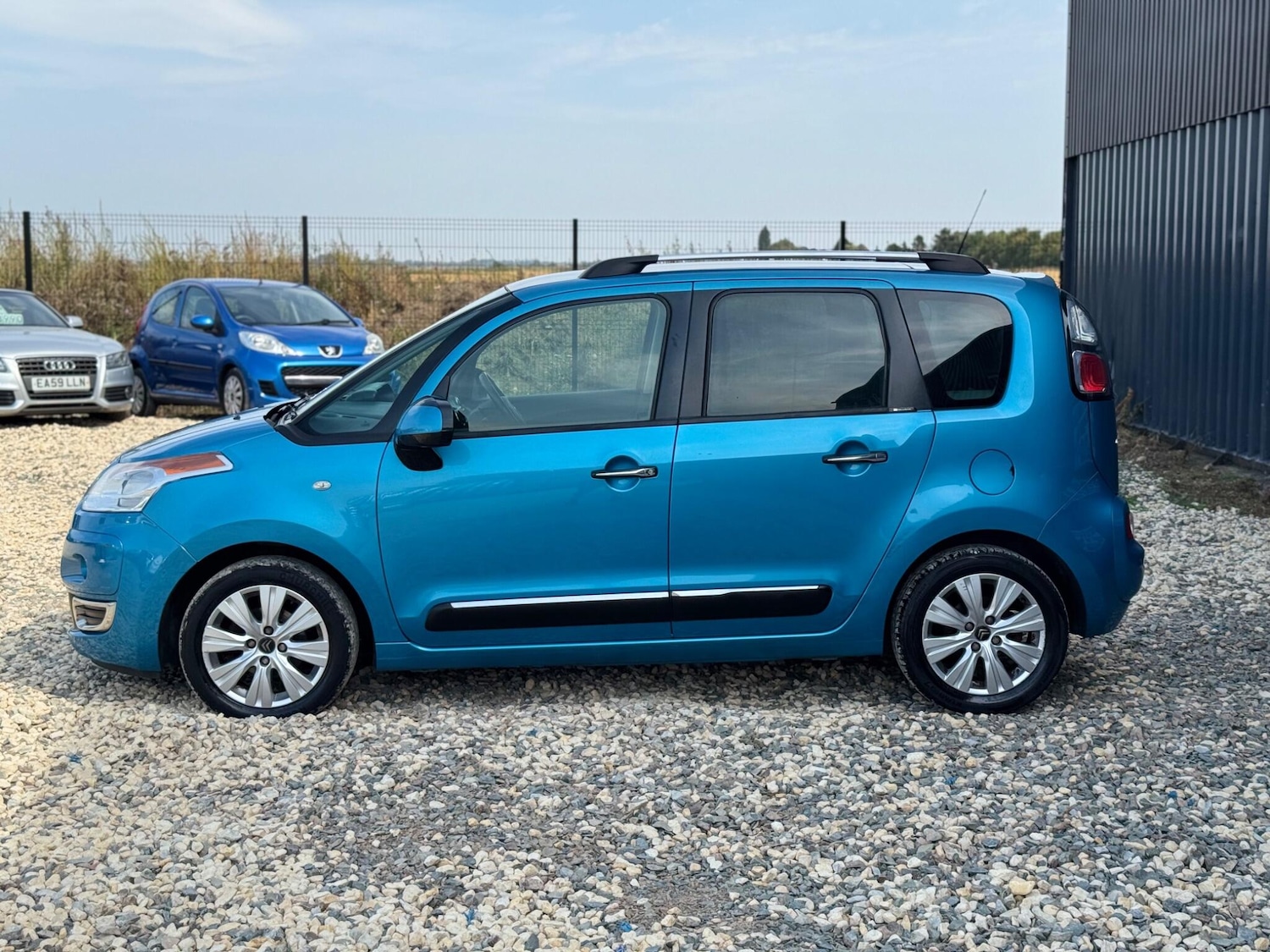 Used Citroen C3 Picasso 2009 for sale - 76607951: Photo 4