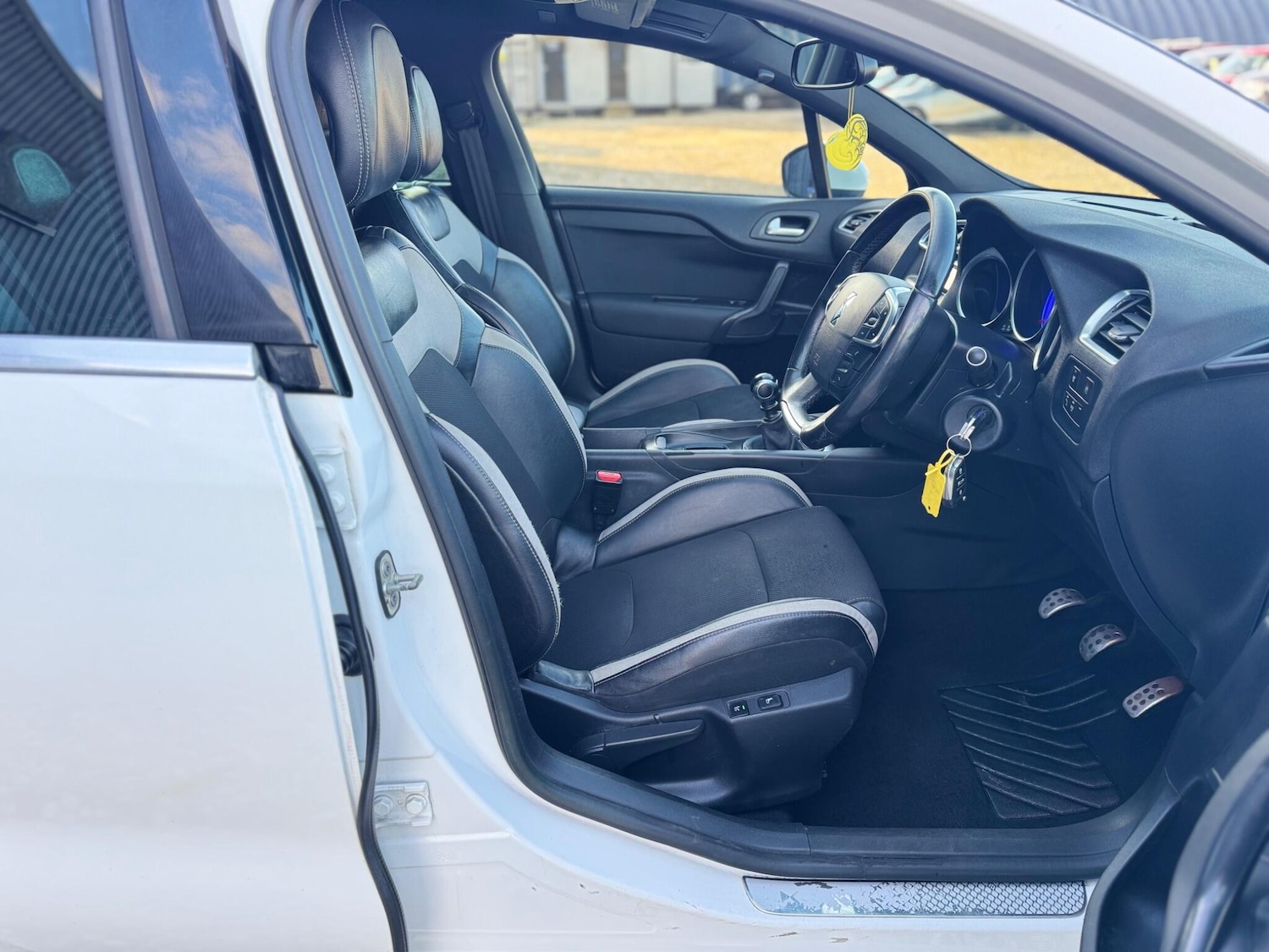 Used Citroen DS4 2013 for sale - 77839667: Photo 13