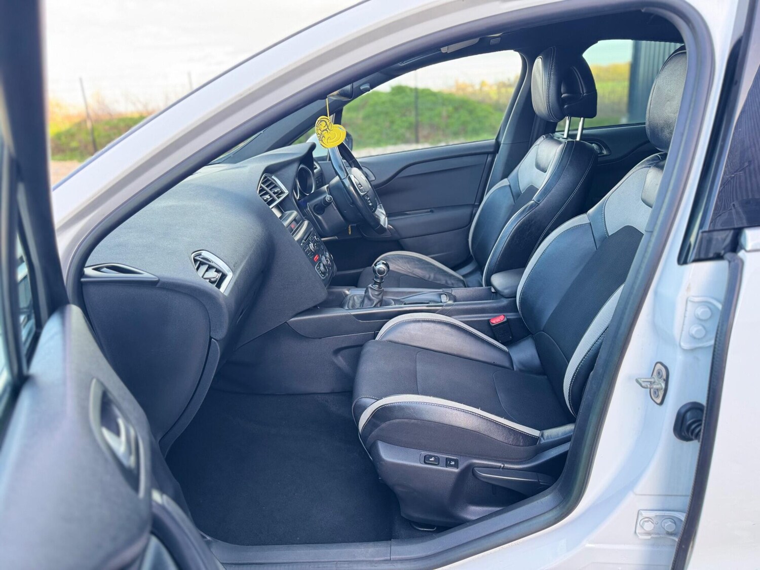 Used Citroen DS4 2013 for sale - 77839667: Photo 32