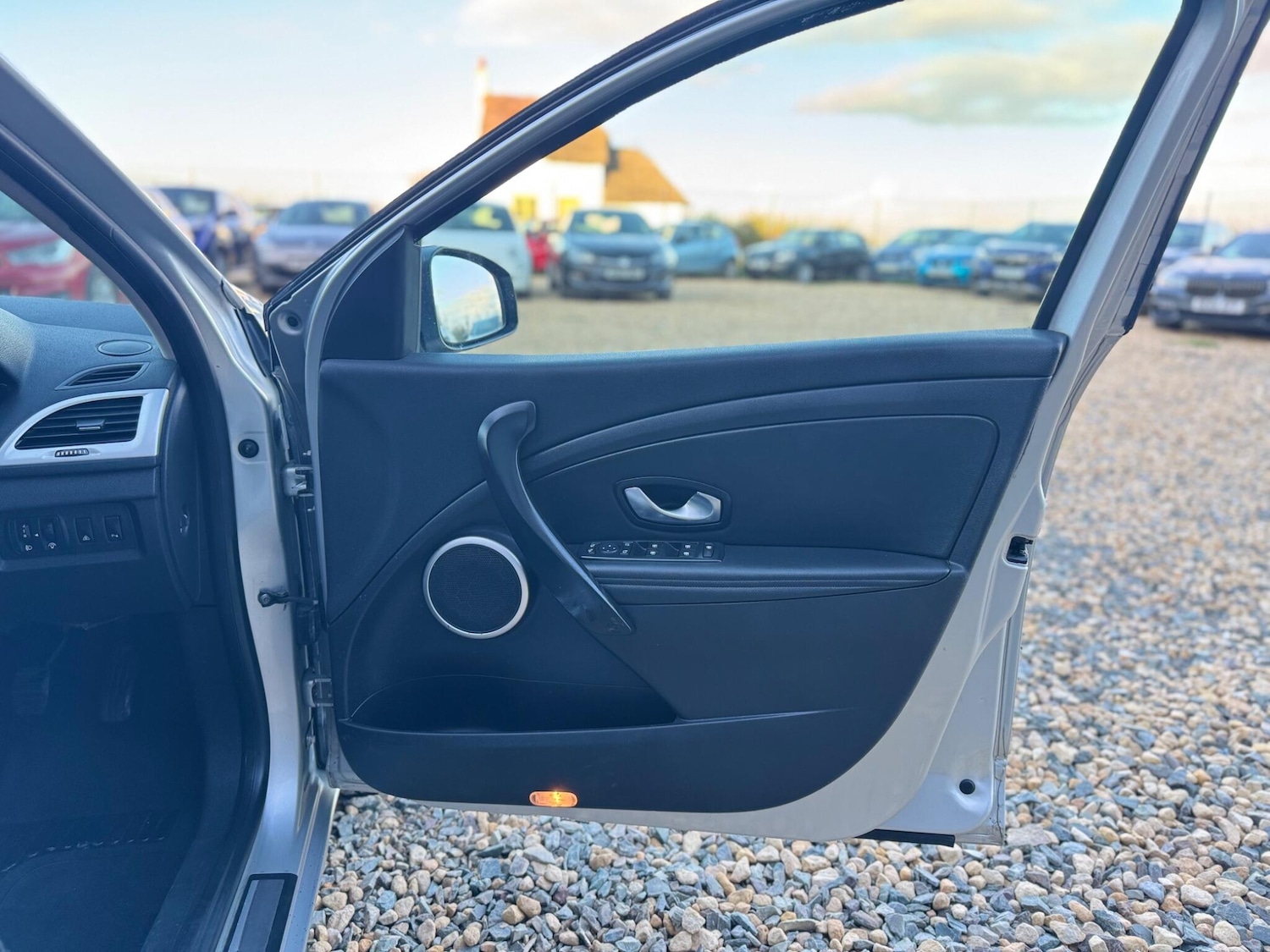 Used Renault Megane 2009 for sale - 76867022: Photo 25