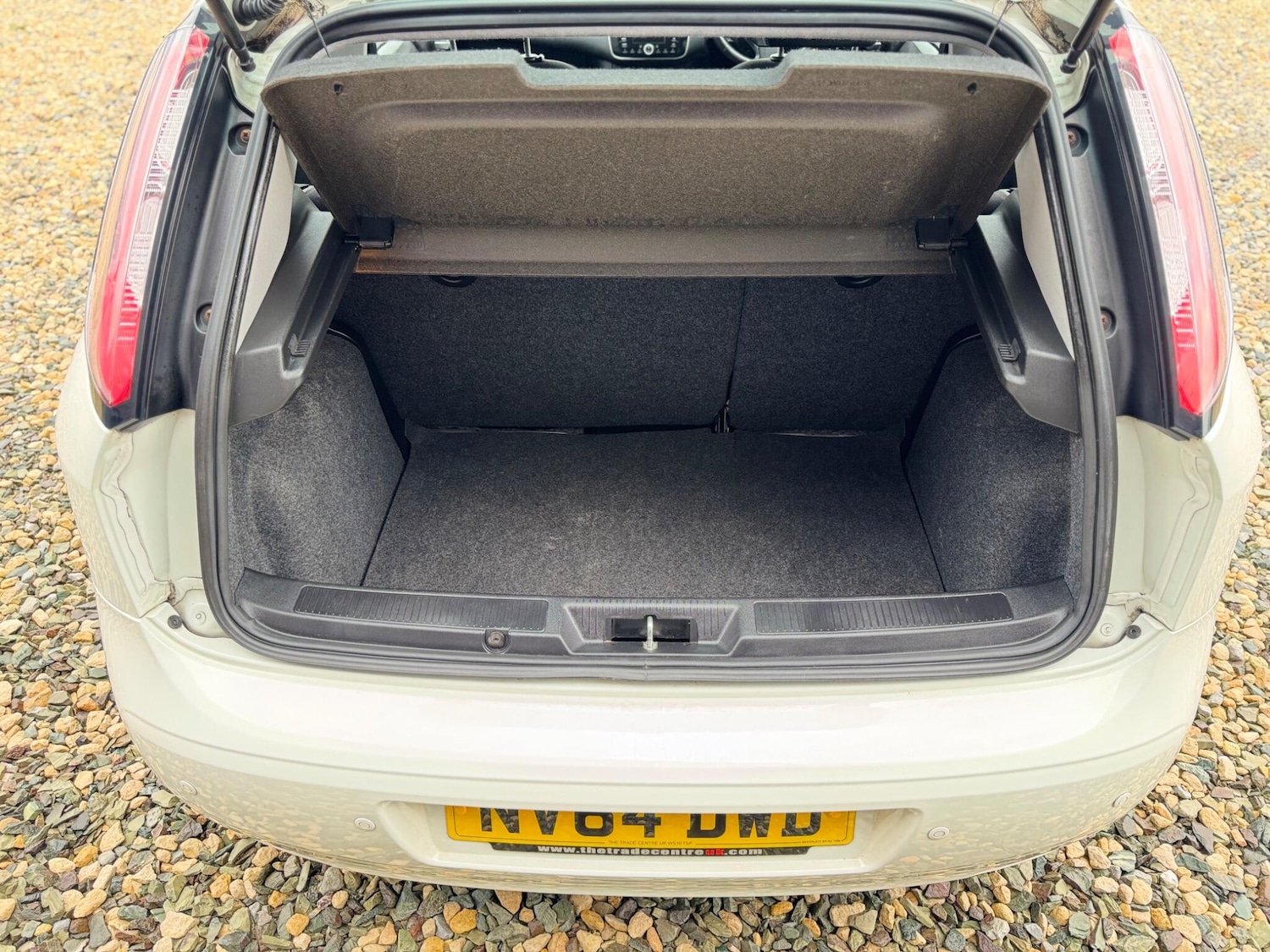 Used Fiat Punto 2014 for sale - 77524943: Photo 15