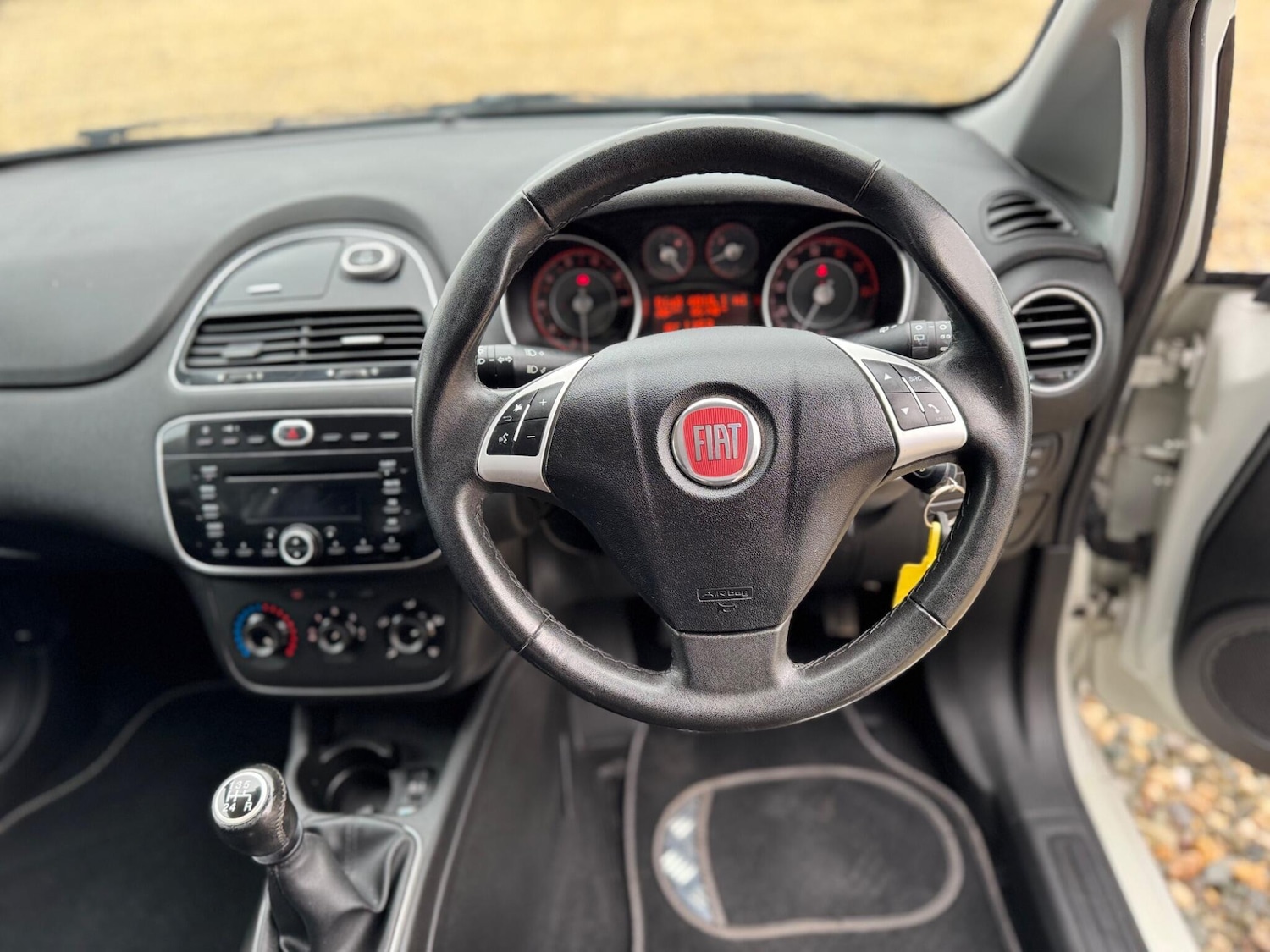 Used Fiat Punto 2014 for sale - 77524943: Photo 26