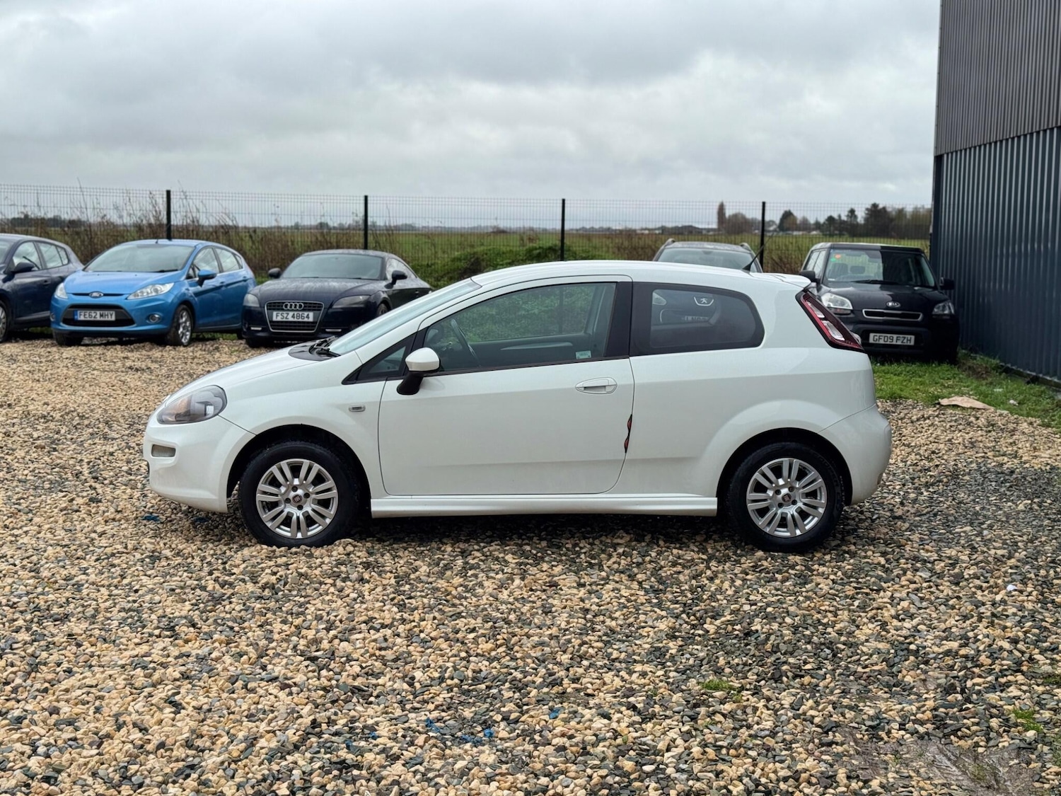 Used Fiat Punto 2014 for sale - 77524943: Photo 8