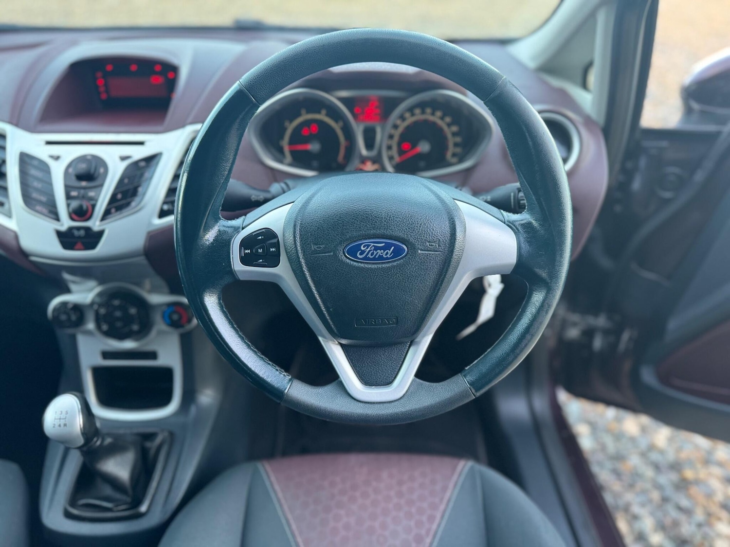 Used Ford Fiesta 2009 for sale - 76608229: Photo 29