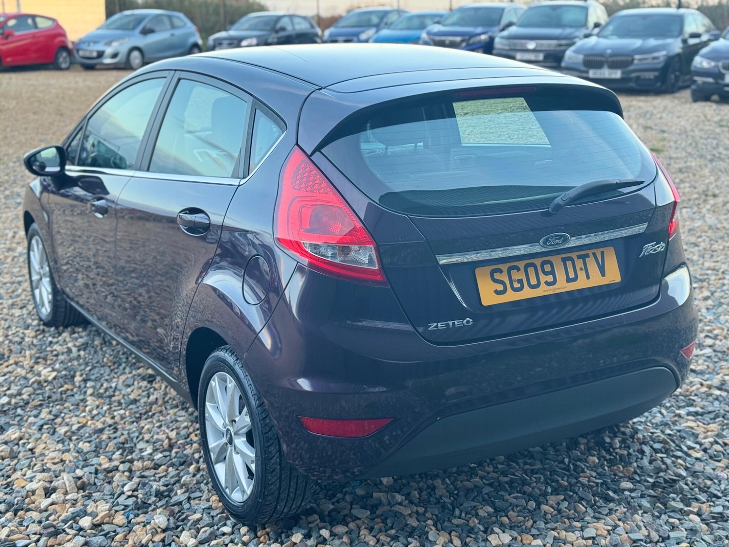 Used Ford Fiesta 2009 for sale - 76608229: Photo 4