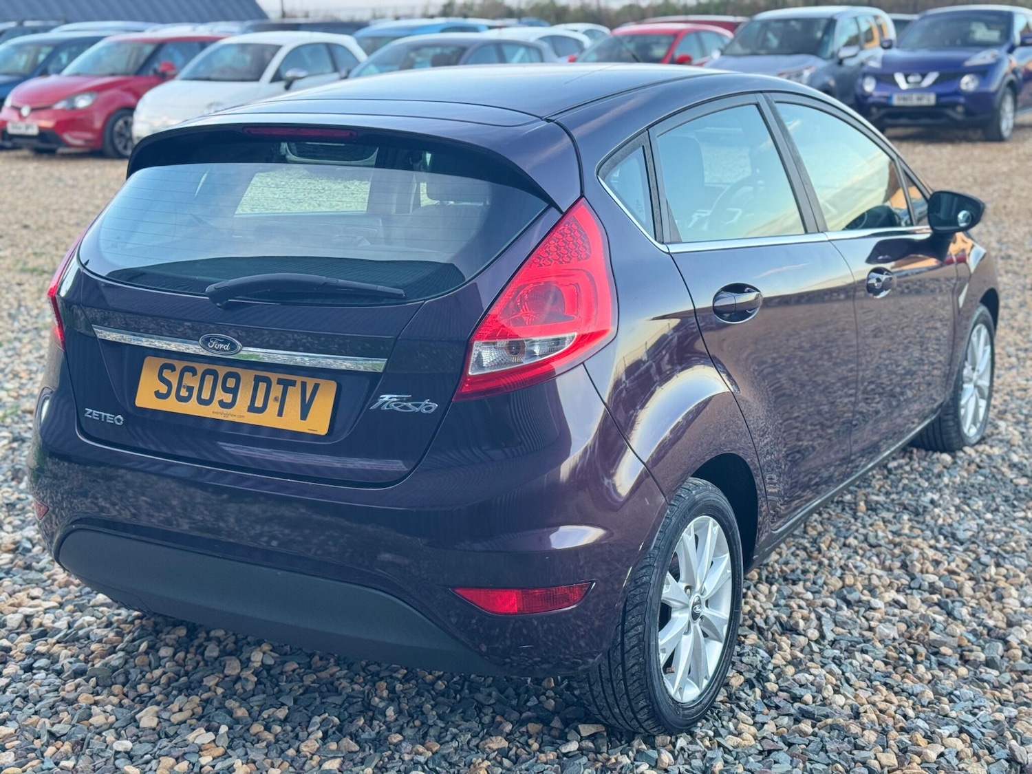 Used Ford Fiesta 2009 for sale - 76608229: Photo 9