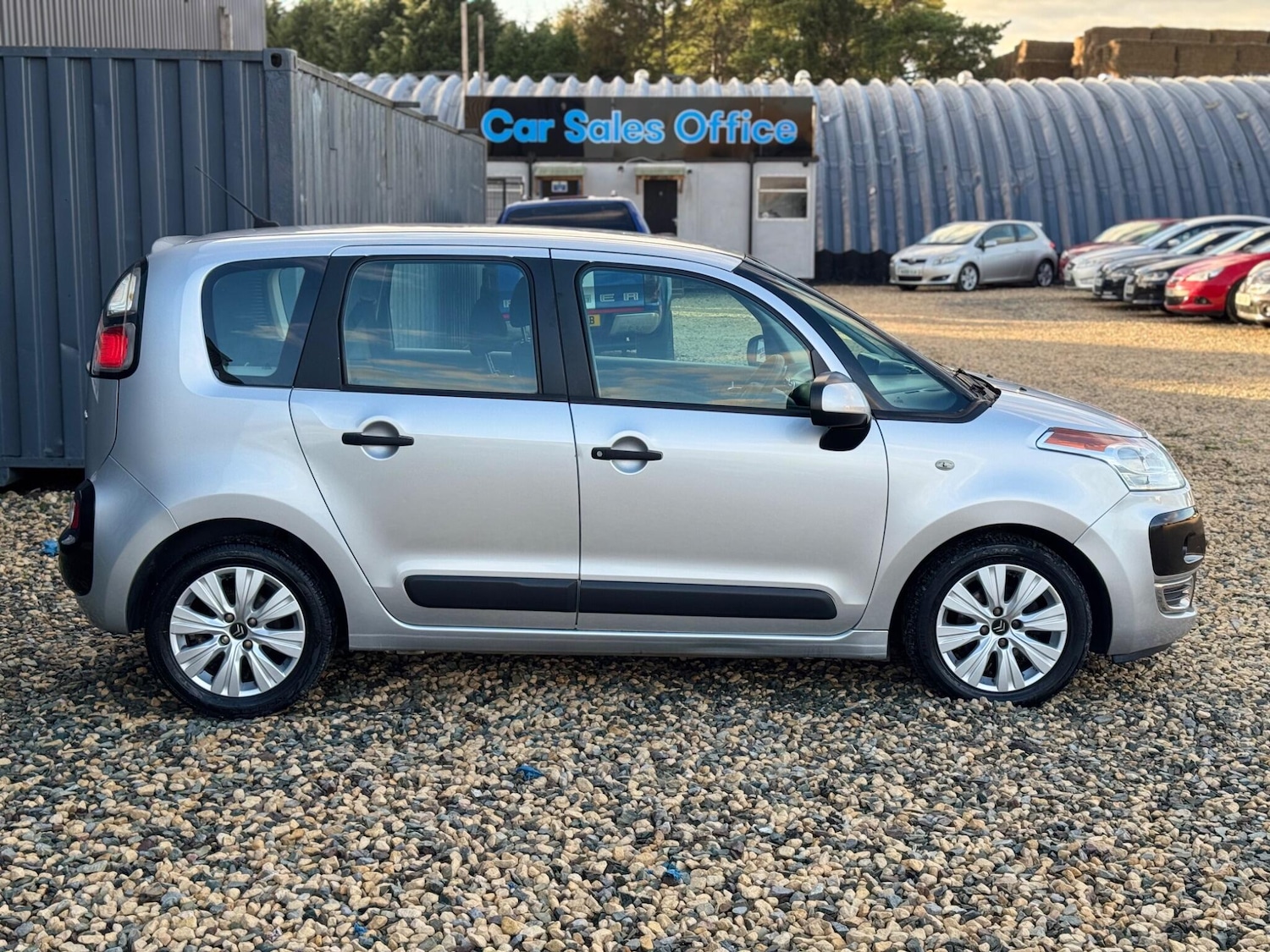 Used Citroen C3 Picasso 2012 for sale - 76607310: Photo 10