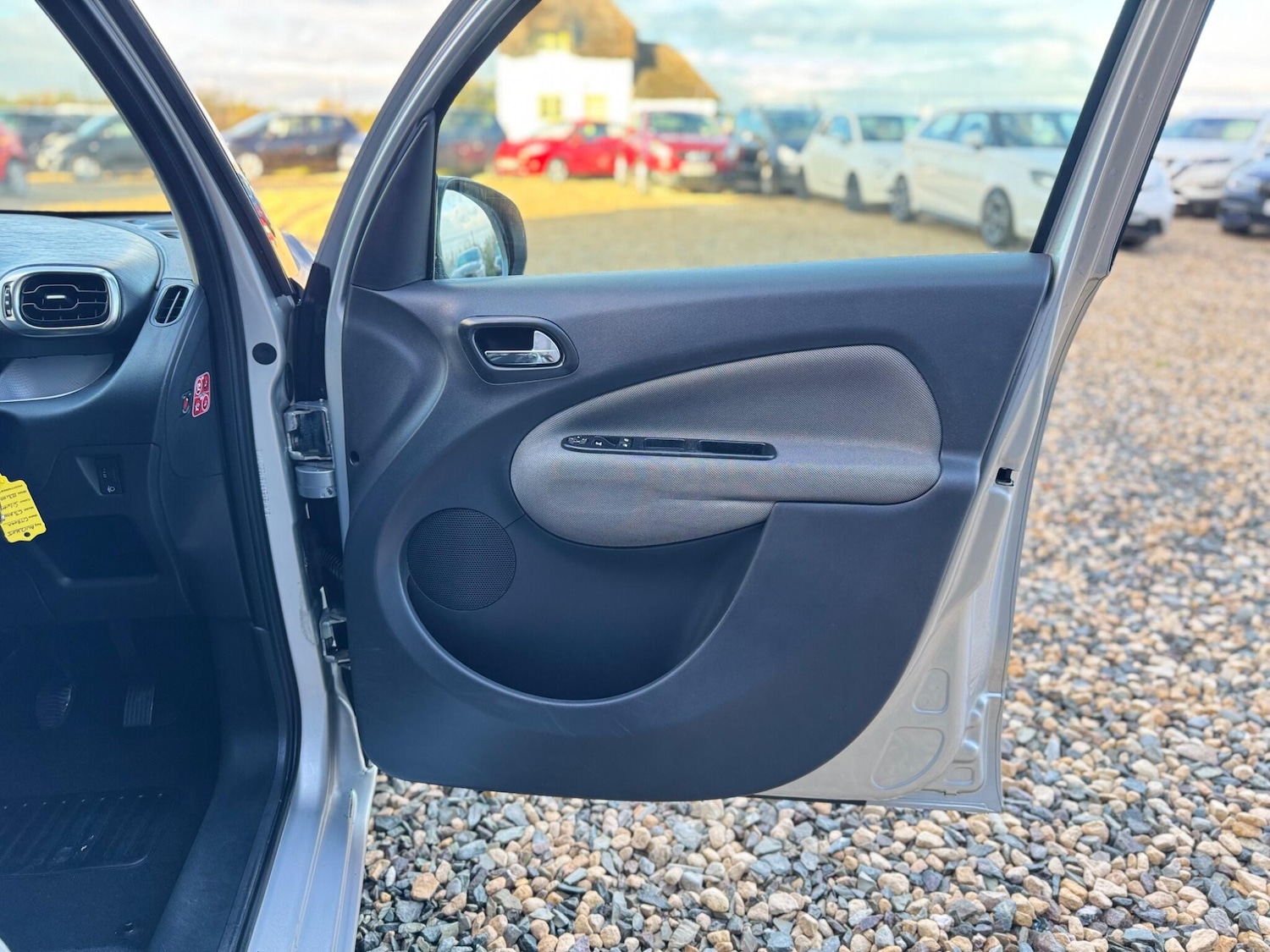 Used Citroen C3 Picasso 2012 for sale - 76607310: Photo 25