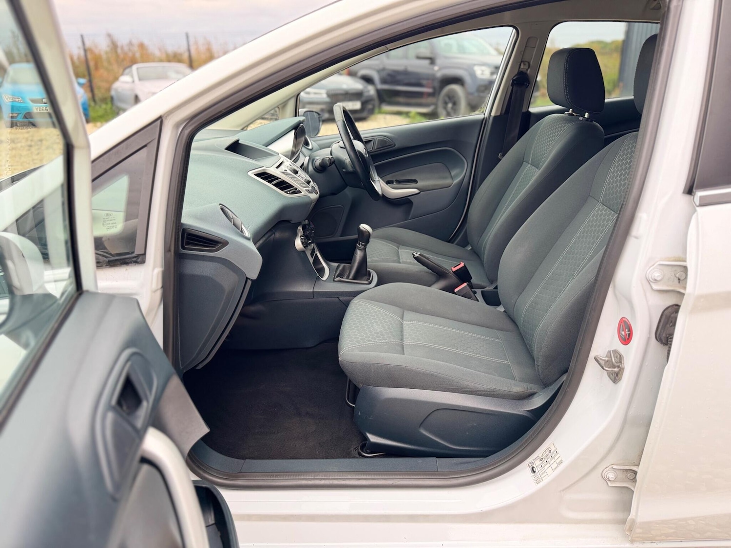 Used Ford Fiesta 2010 for sale - 76867030: Photo 11