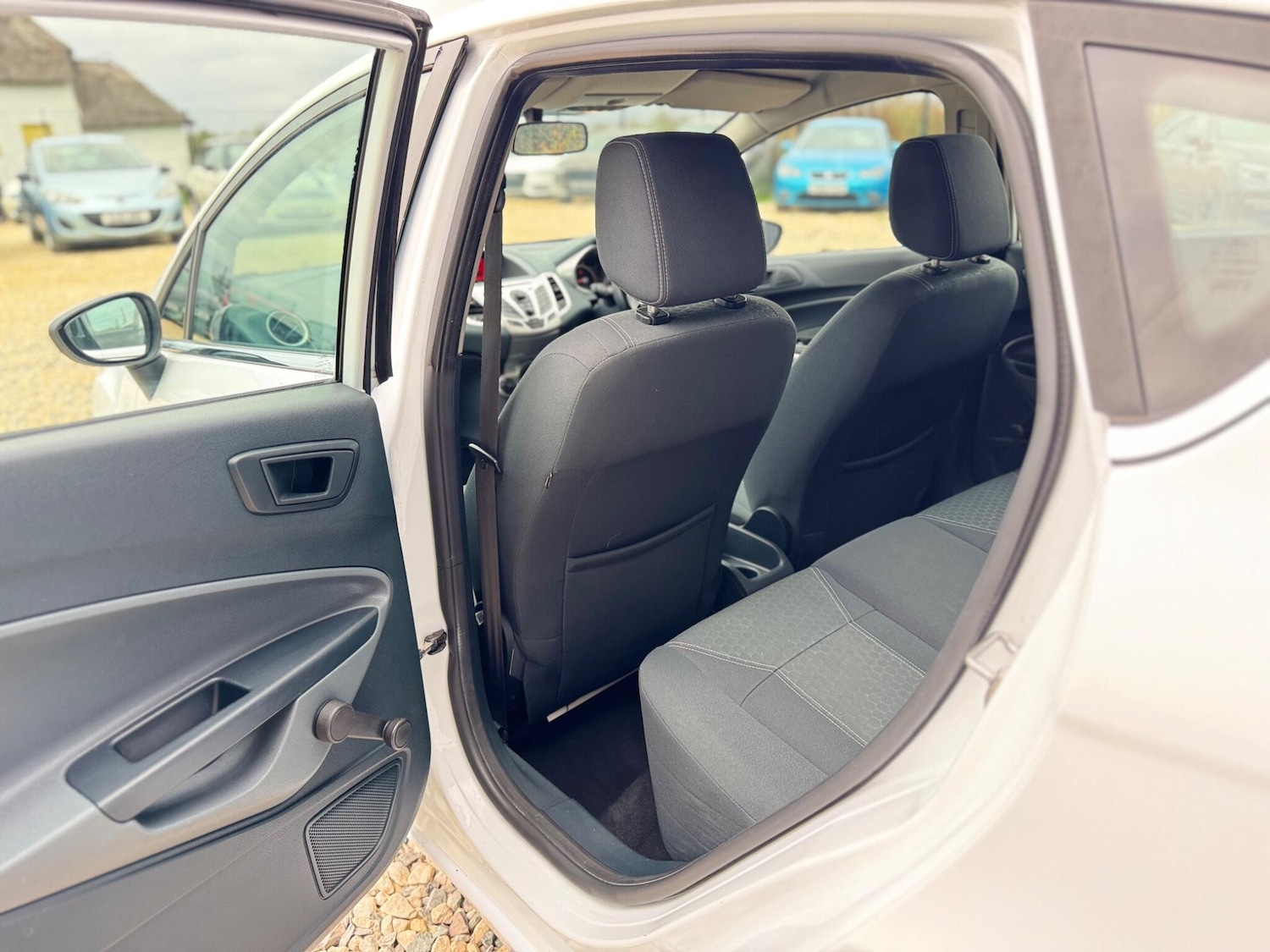 Used Ford Fiesta 2010 for sale - 76867030: Photo 19