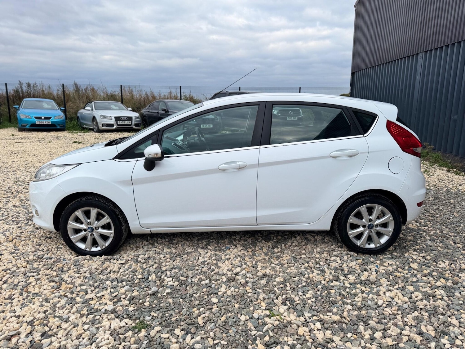 Used Ford Fiesta 2010 for sale - 76867030: Photo 6