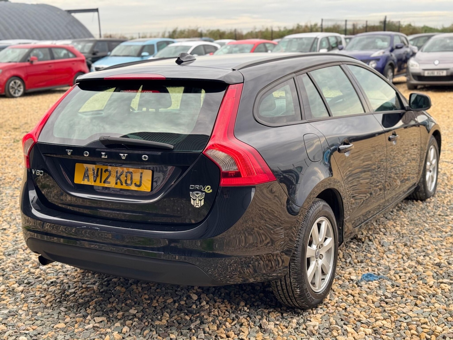 Used Volvo V60 2012 for sale - 76607634: Photo 11