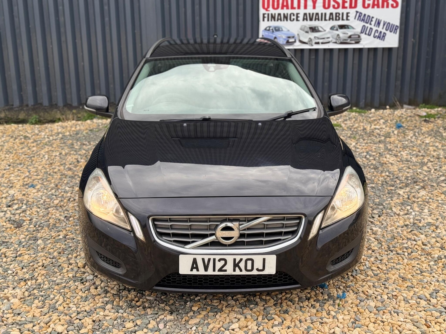 Used Volvo V60 2012 for sale - 76607634: Photo 4