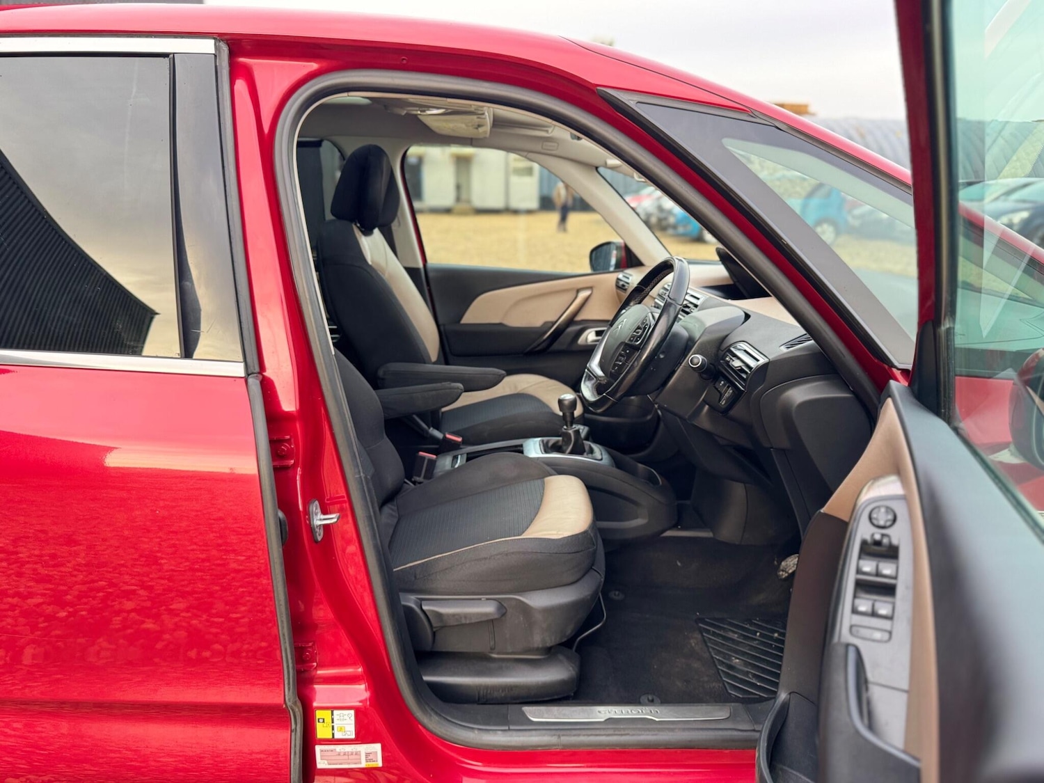 Used Citroen C4 Picasso 2016 for sale - 77229398: Photo 11