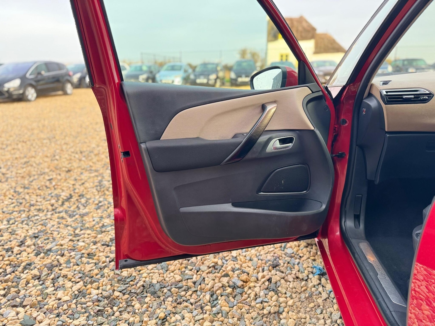 Used Citroen C4 Picasso 2016 for sale - 77229398: Photo 16